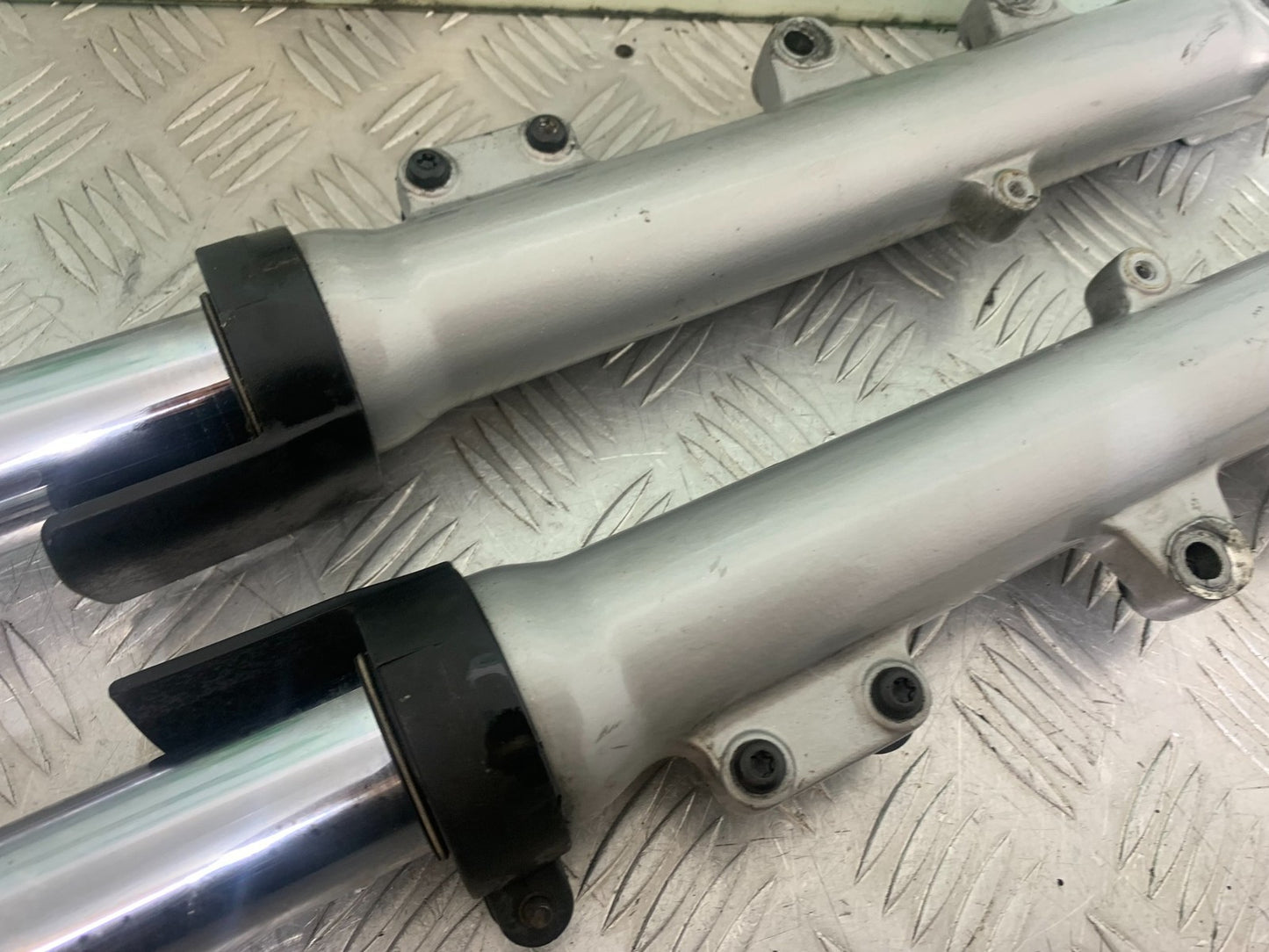 TRIUMPH 955i SPRINT ST FORKS  1999-2004 (CMB1176)