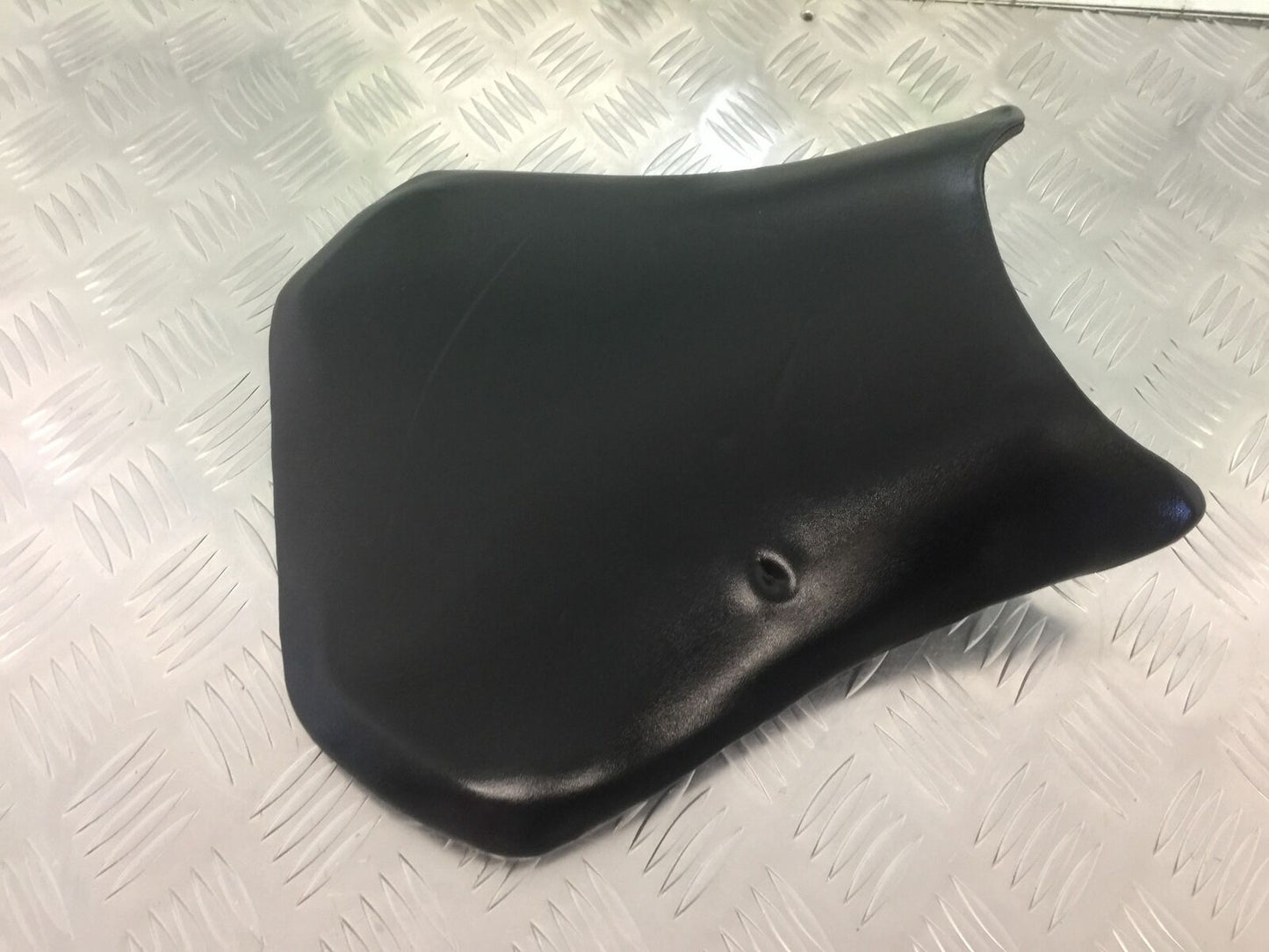 HONDA CBR600 RR FRONT SEAT   YEAR 2005-2006 (STOCK 933)