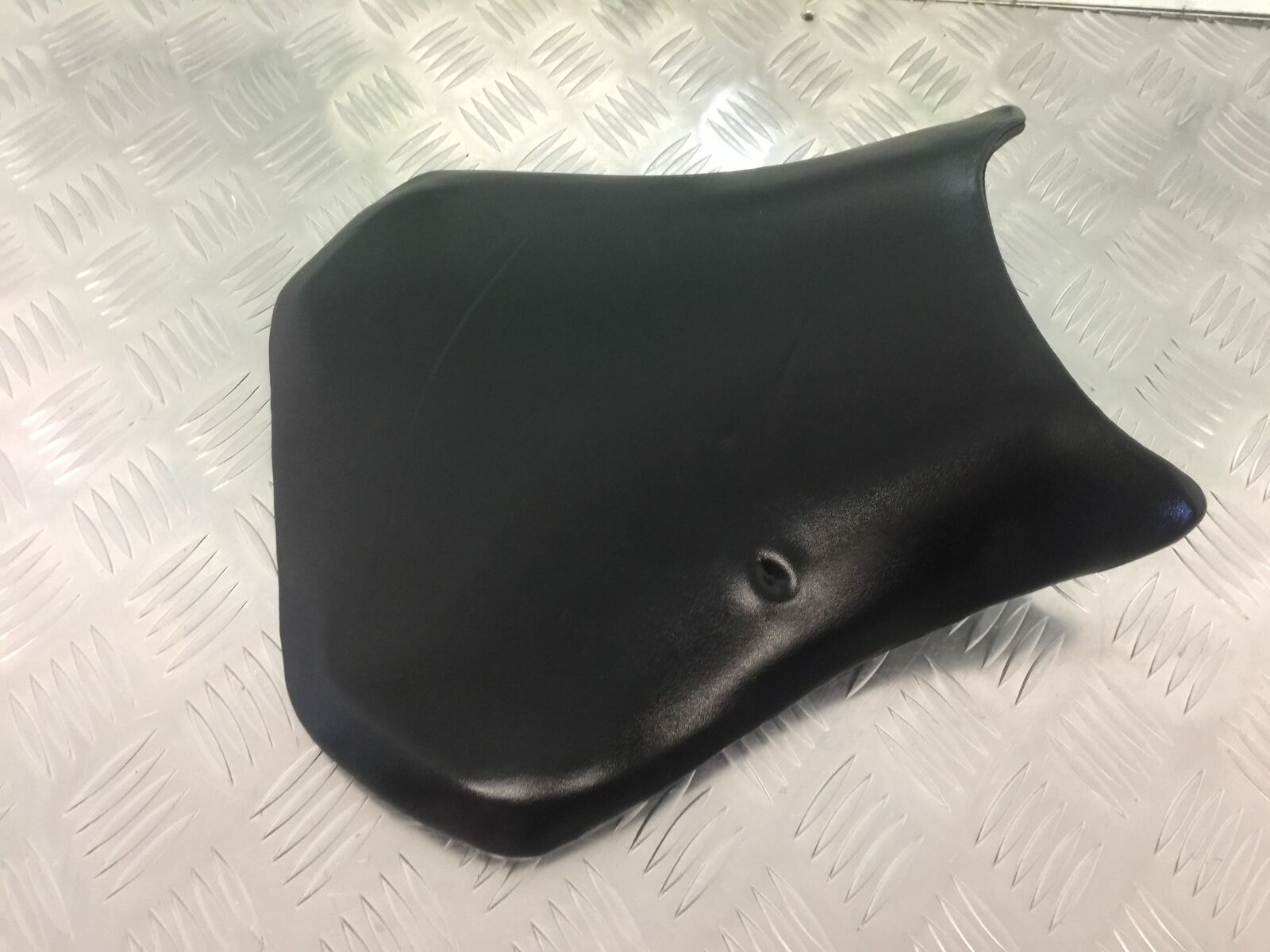 HONDA CBR600 RR FRONT SEAT   YEAR 2005-2006 (STOCK 933)