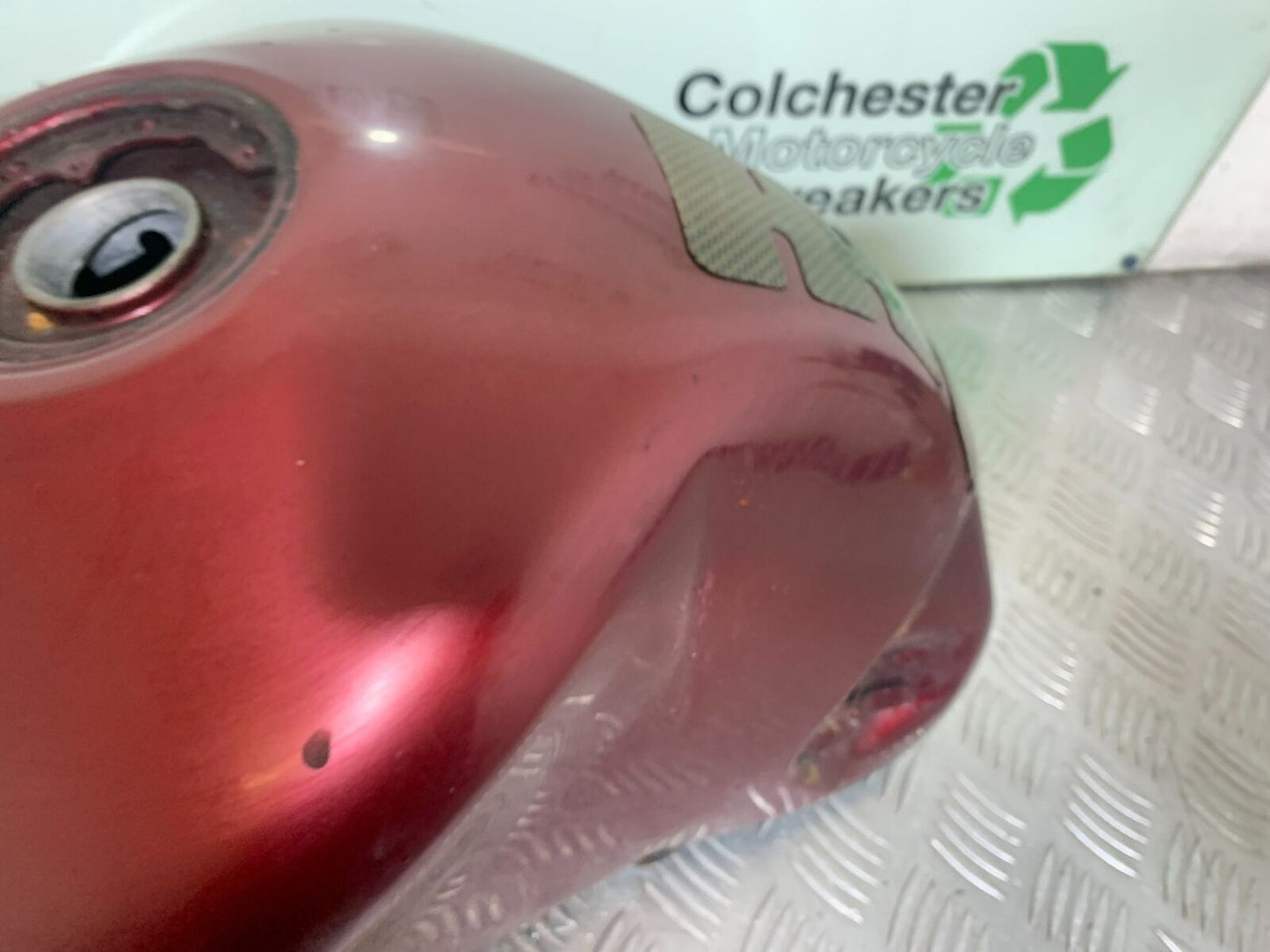 KAWASAKI Z750 ZR750 ZR-7S PETROL TANK  YEAR 1999-05 (CMB1135)