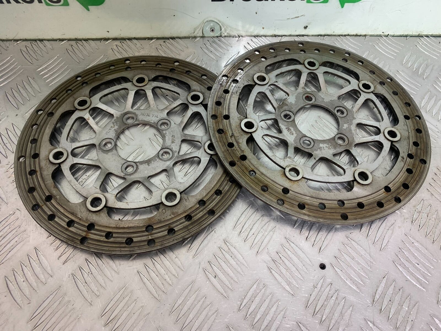 KAWASAKI Z750 Z 750  FRONT BRAKE DISCS  YEAR 2004-2006  (CMB1104)