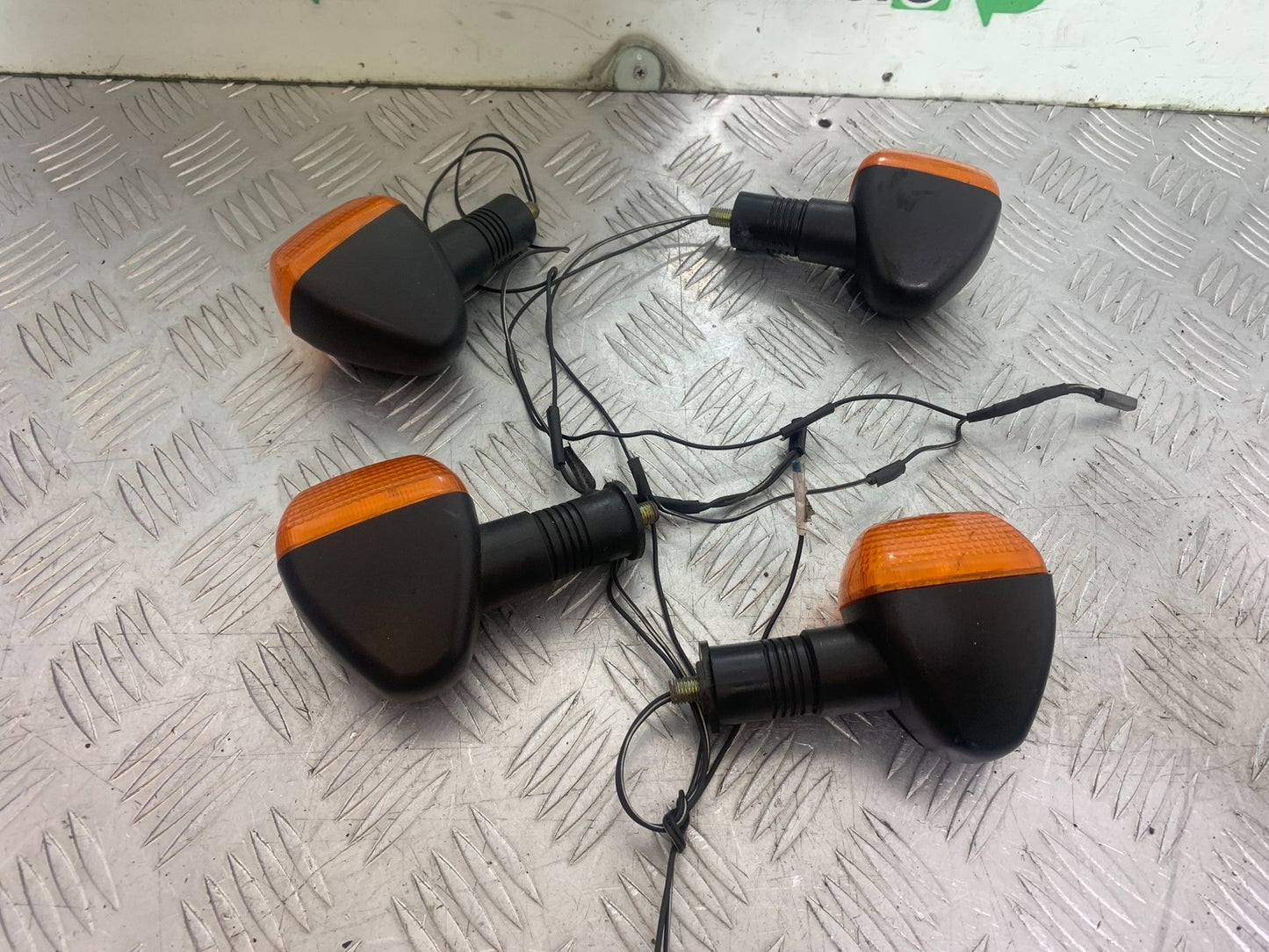 SUZUKI GSX750 INAZUMA FRONT AND REAR INDICATORS YEAR 1998-2003 (CMB1308)