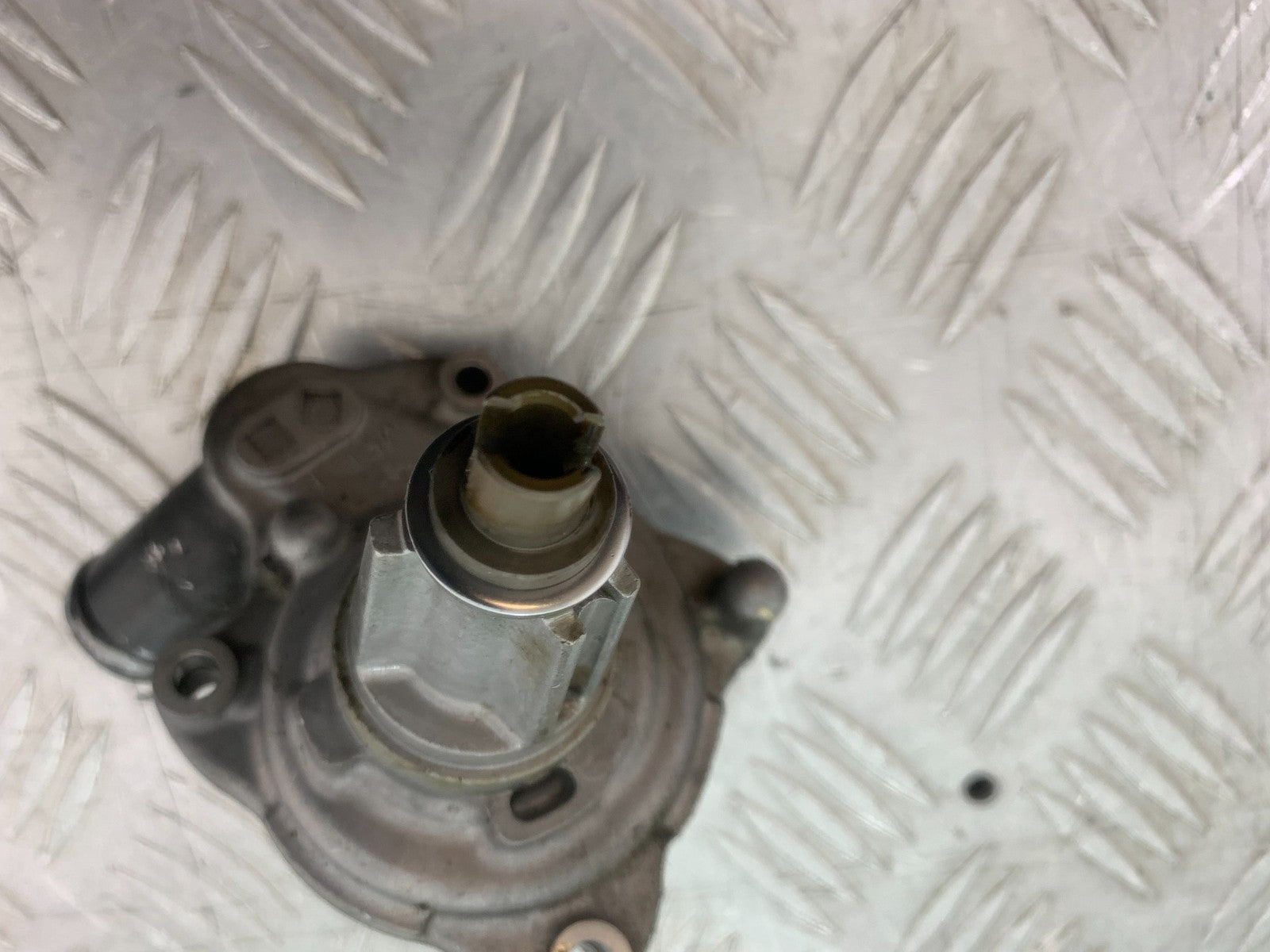 HONDA CBR1000 rr FIREBLADE WATER PUMP  2008-2011 (CMB1253)