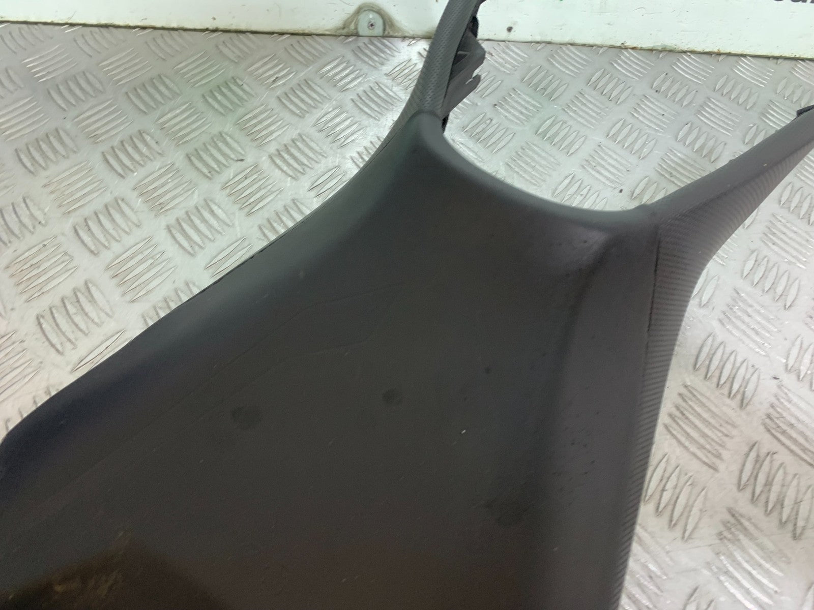 KTM DUKE 390 FRONT SEAT  YEAR 2017- 2023 (CMB1314)
