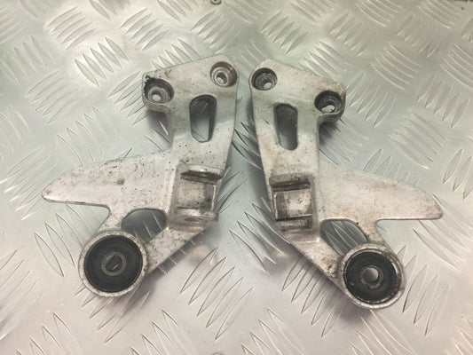 YAMAHA XJ900 XJ 900 DIVERSION REAR HANGERS YEAR 1994-2002 (STOCK 926)