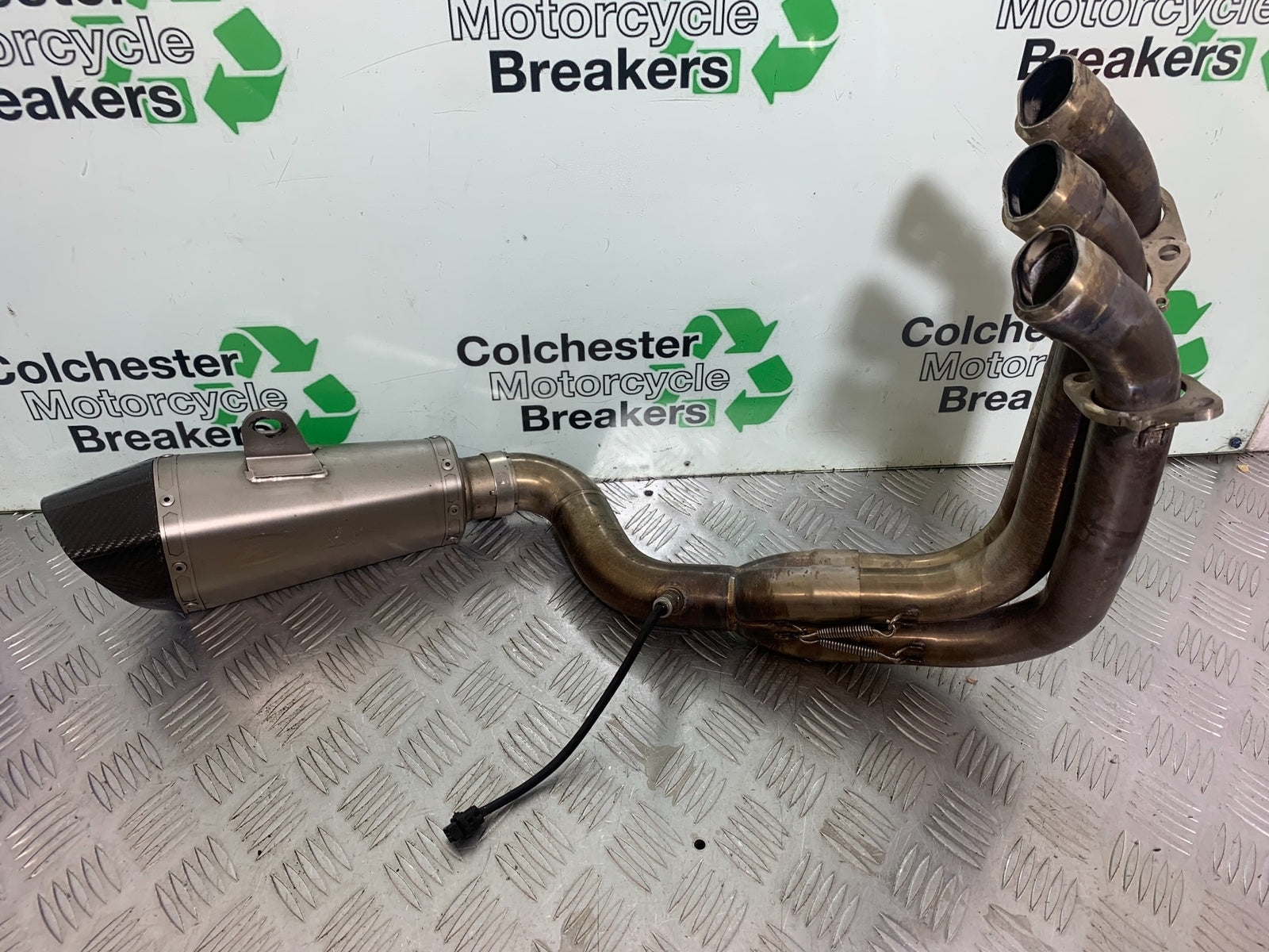 TRIUMPH TRIDENT 660 TEC FULL EXHAUST SYSTEM   YEAR 2021-2024 (CMB1148)