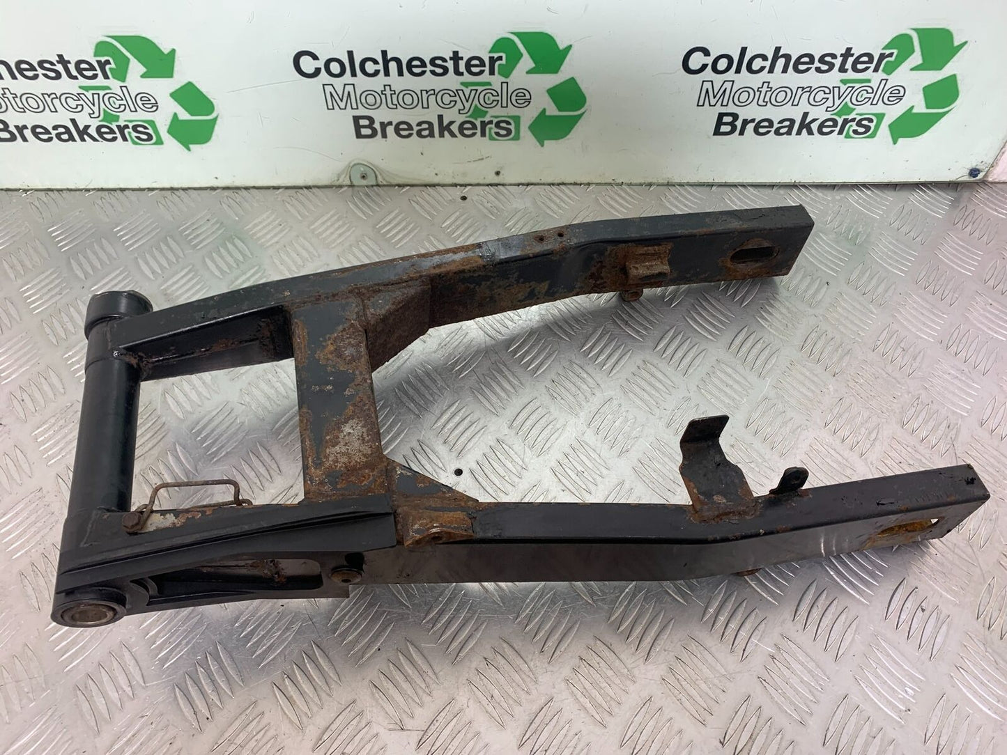 KAWASAKI Z750 Z 750 SWINGARM  YEAR 2004-2006  (CMB1104)
