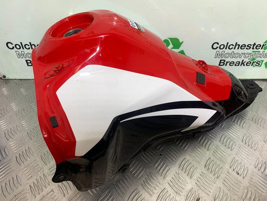 HONDA CRF1000 (DCT) AFRICA TWIN PETROL TANK  YEAR 2017 (CMB1030)
