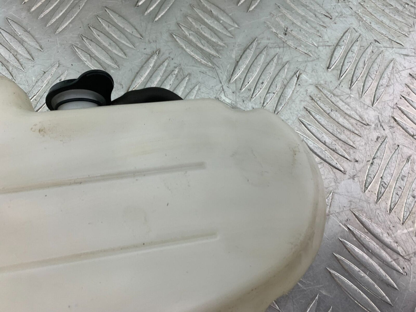 TRIUMPH THUNDERBIRD 1600 COOLANT BOTTLE YEAR 2011 (CMB1107)