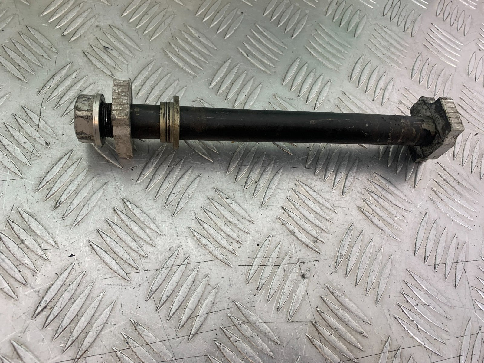 KTM 990 SUPER DUKE REAR WHEEL SPINDLE  YEAR 2007-2011  (CMB1207)