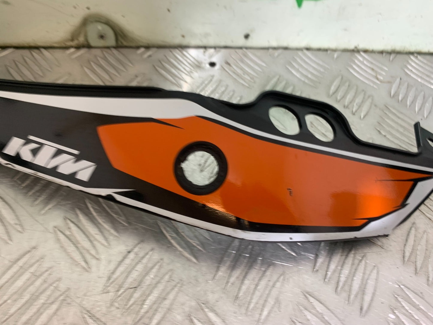 KTM DUKE 125 SEAT PANEL YEAR 2012-2016 (CMB1317)