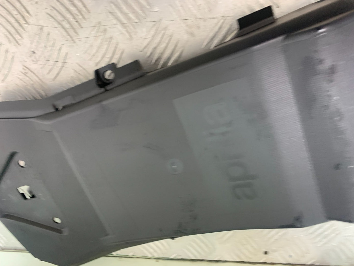 APRILIA TUONO 1000 V4 UNDERTRAY YEAR 2013-2014  (CMB1239)