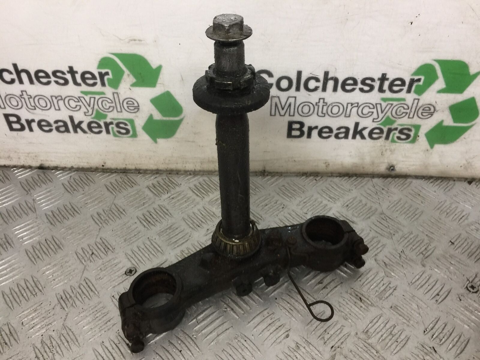 YAMAHA XTZ 750 SUPER TENERE BOTTOM YOKE   YEAR 1990-1995 (STOCK 889)