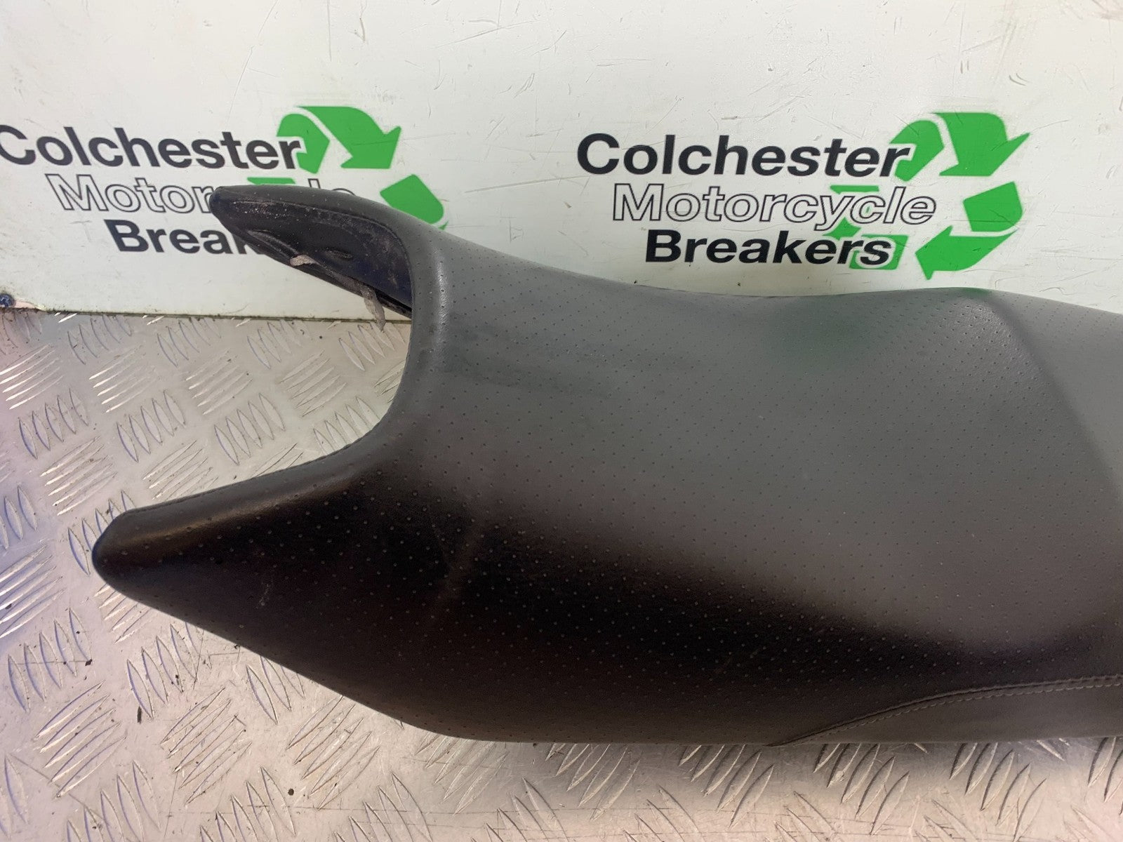 YAMAHA YBR125 YBR 125 SEAT  YEAR 2010-2017 (CMB1252)
