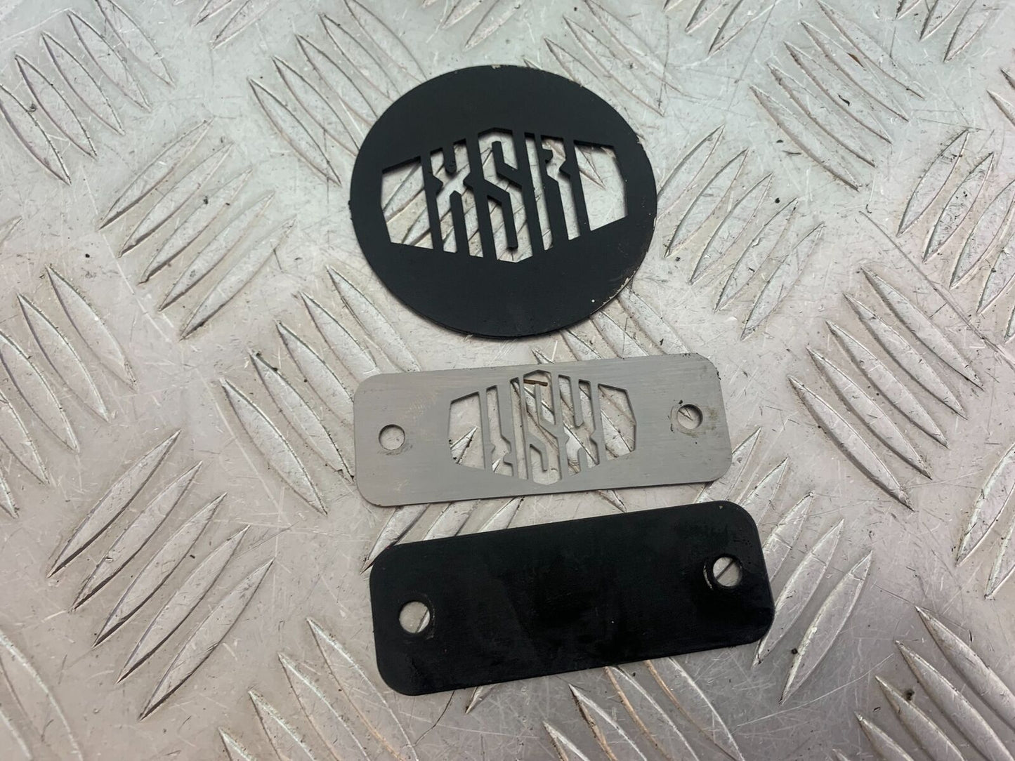 YAMAHA XSR900 XSR 900 BADGES  YEAR 2021-2022 (CMB1073)