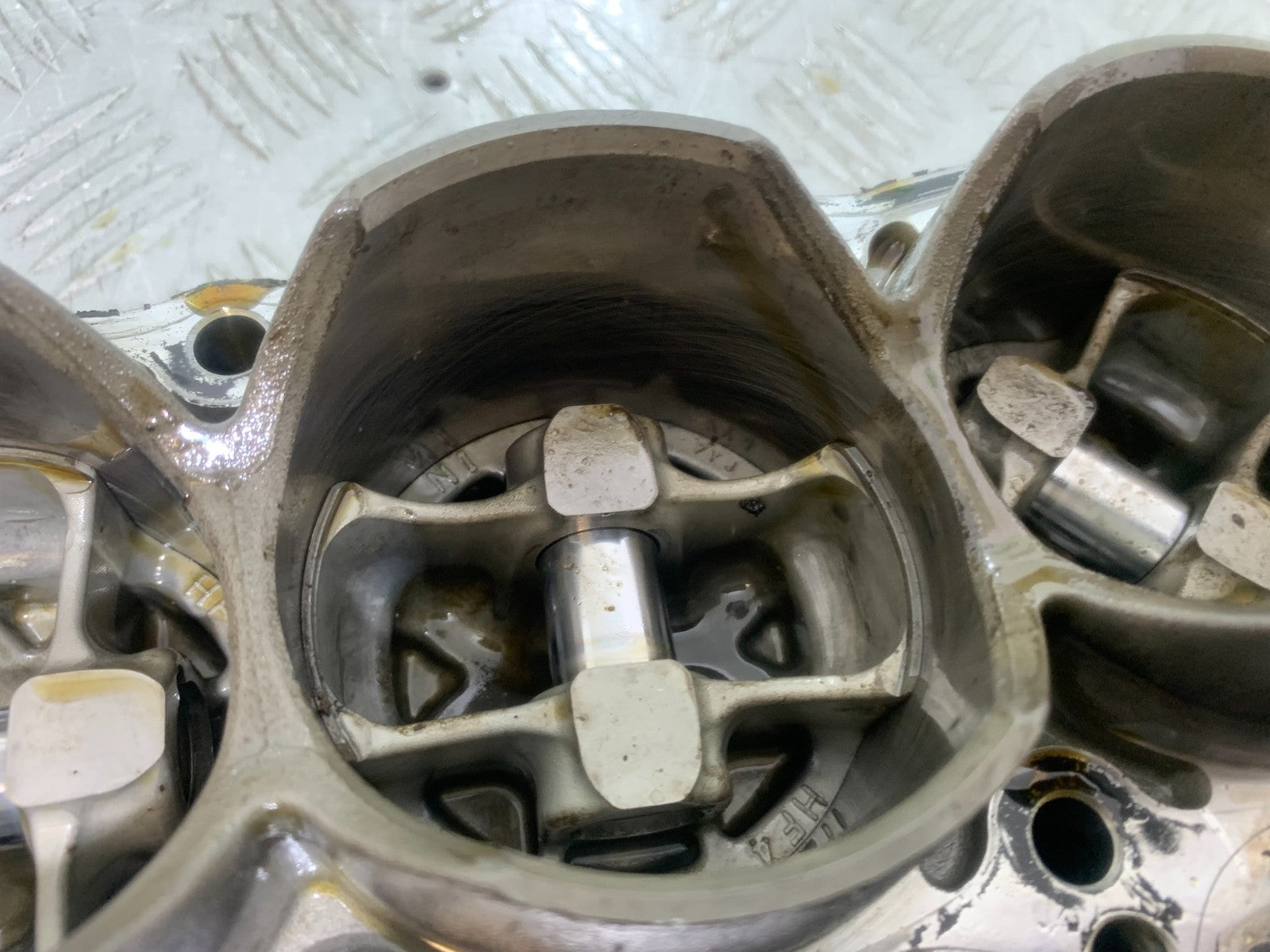 HONDA CBR1000 rr FIREBLADE BARRELS AND PISTONS  2008-2011 (CMB1253)