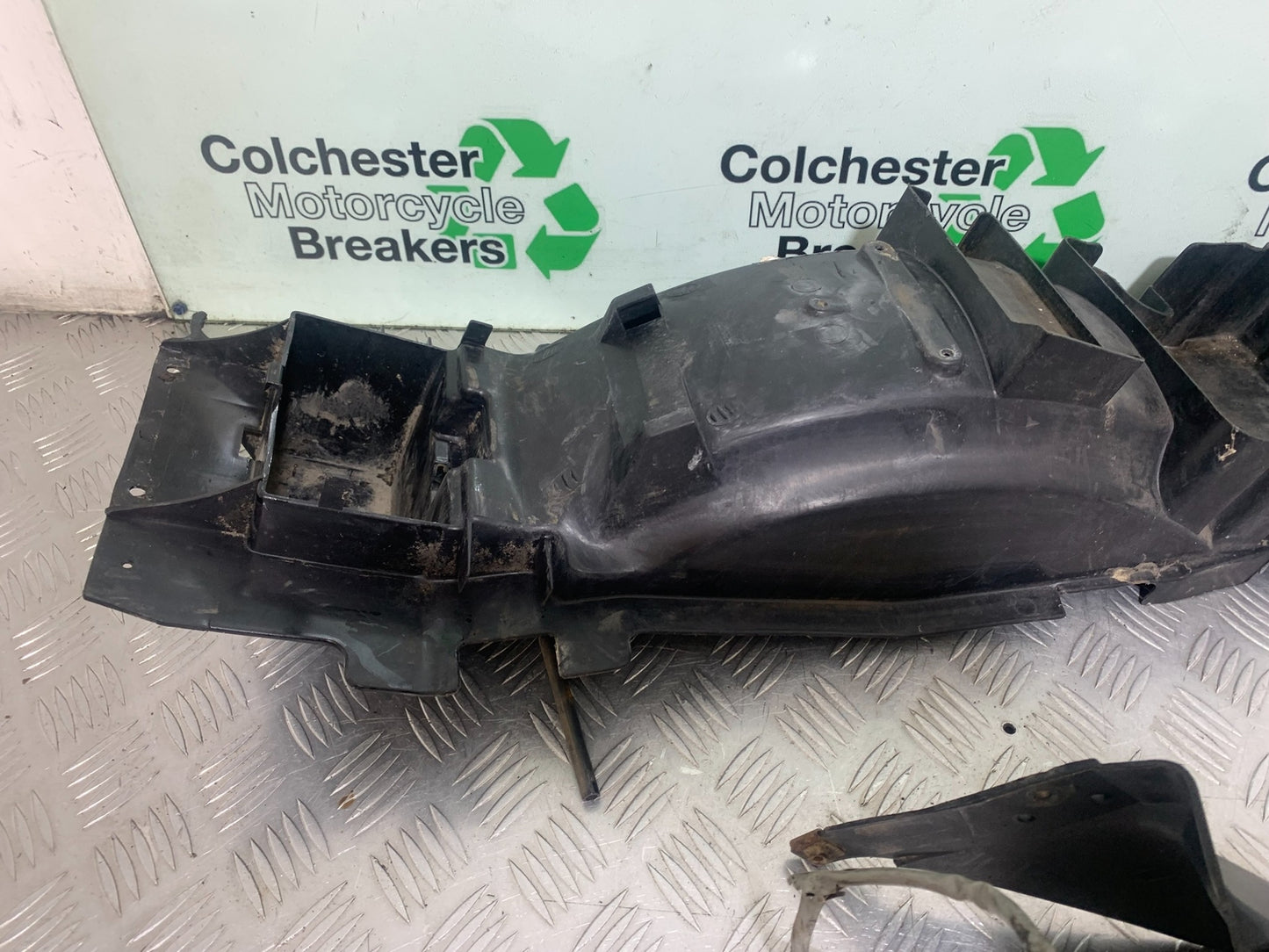 KAWASAKI ZZR1100 D REAR MUDGUARD  YEAR 1993-2001 (CMB1164)