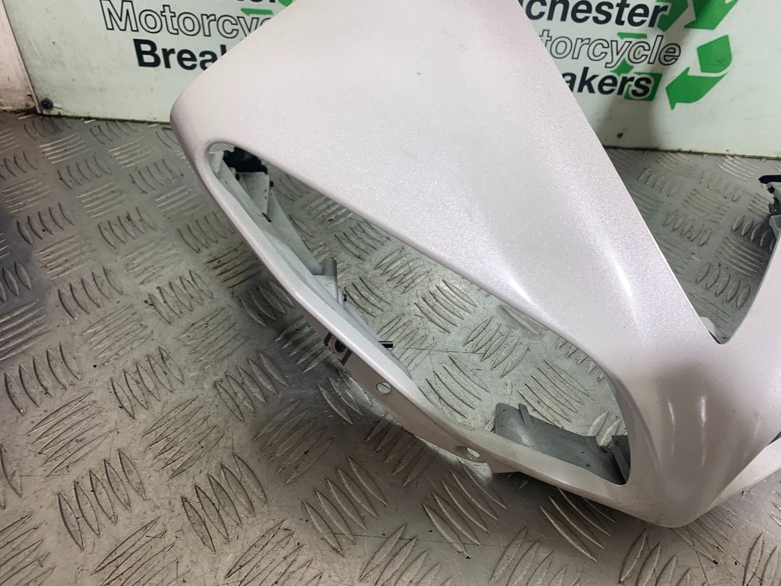 YAMAHA YZF R1 14 B BIG BANG TOP FAIRING   2009-14 (CMB1175)