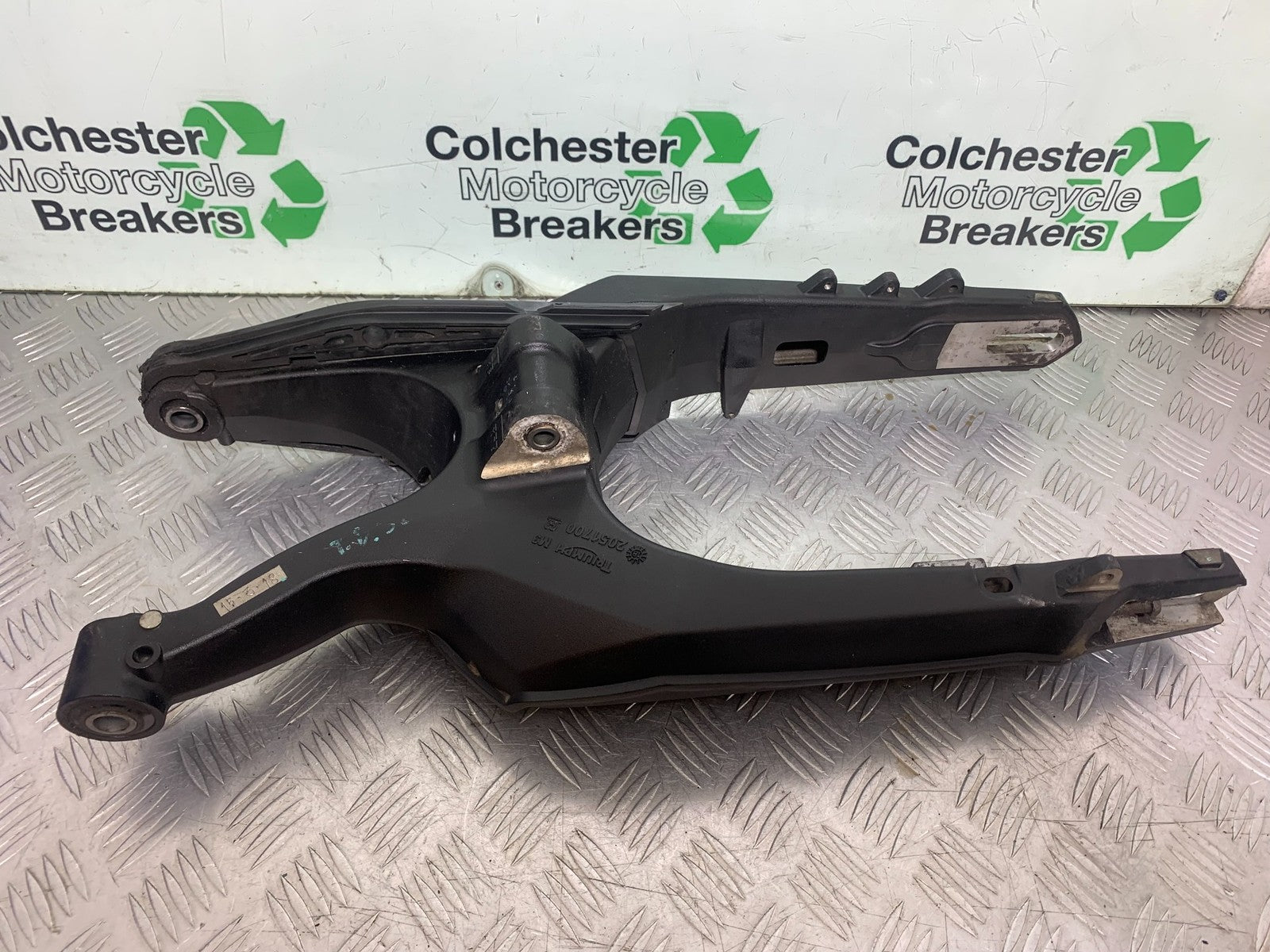 TRIUMPH TIGER 800 XRT SWINGARM   2018-2020 (CMB1193)