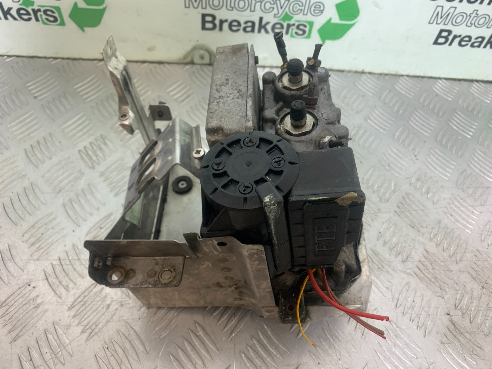 BMW K1200 K 1200 LT ABS PUMP  YEAR 1999-07 (CMB1271)