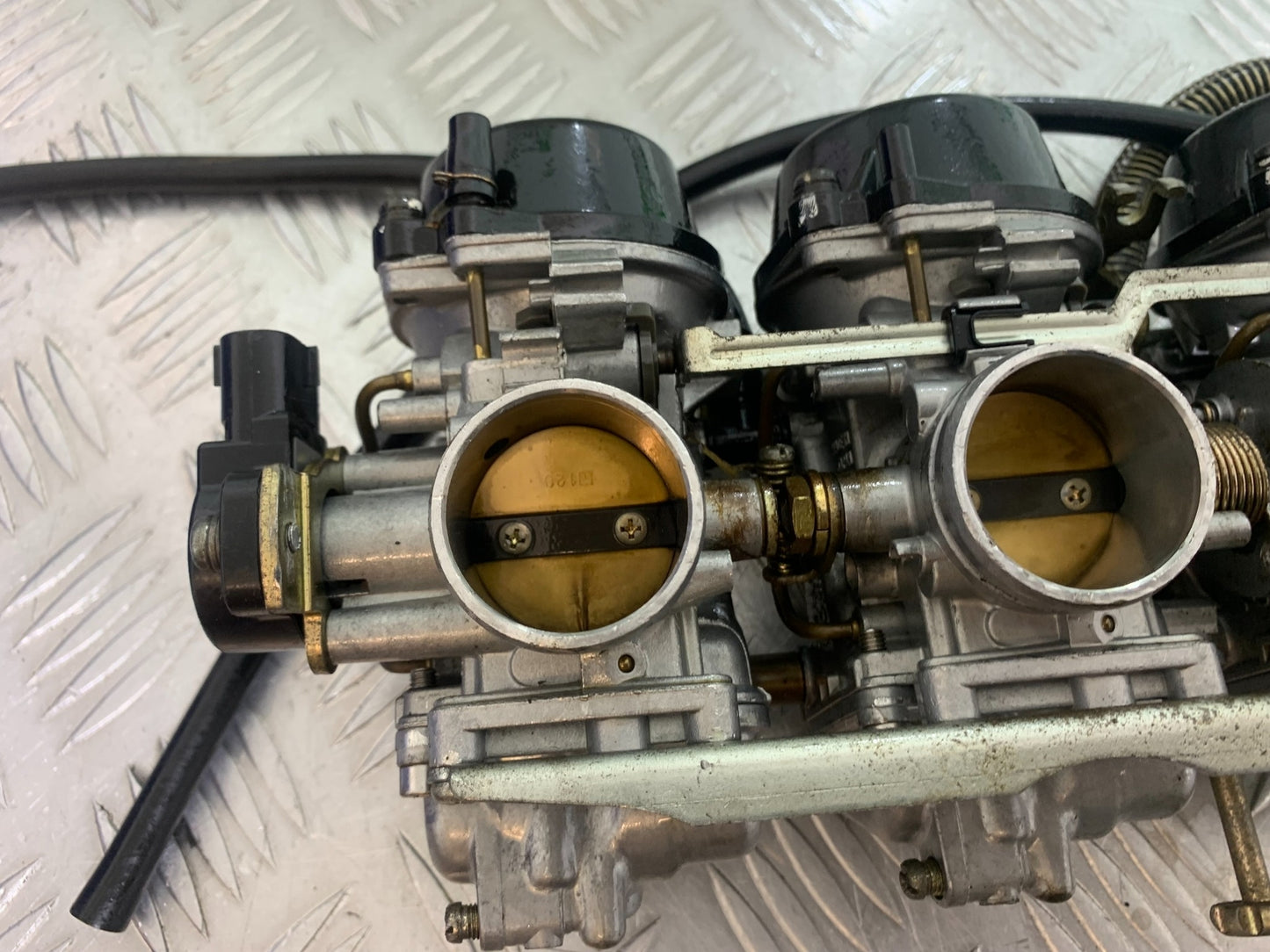SUZUKI GSF1200  GSF 1200 BANDIT CARBS YEAR 1997-2000 (CMB1149)