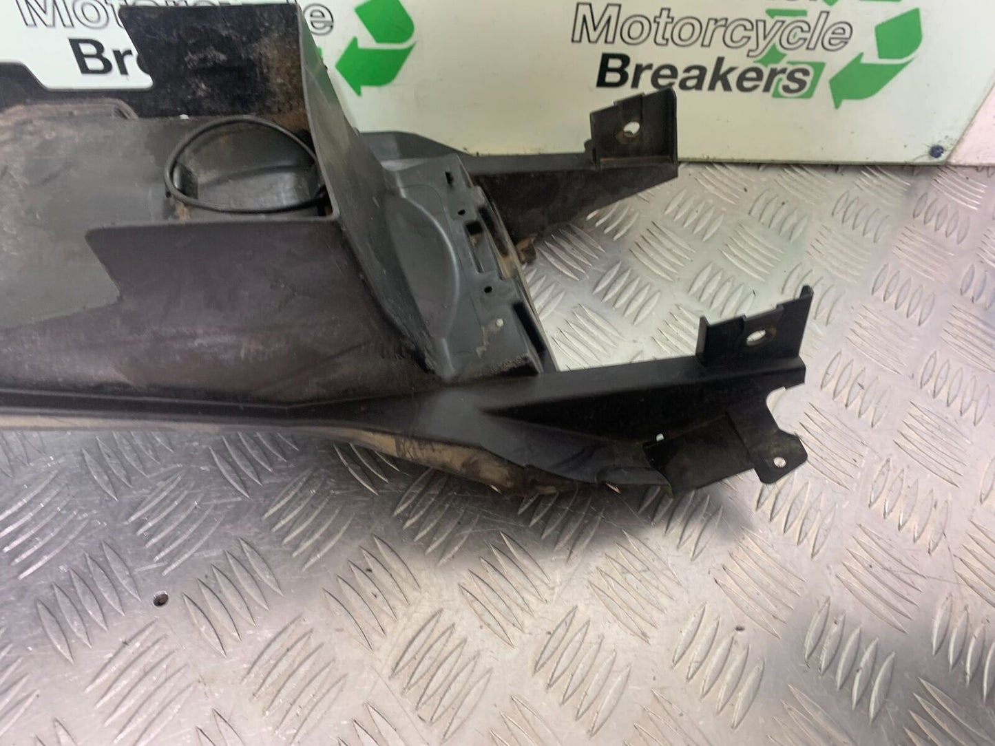 SUZUKI DL 650 V-STROM UNDERTRAY YEAR 2020 (CMB1117)