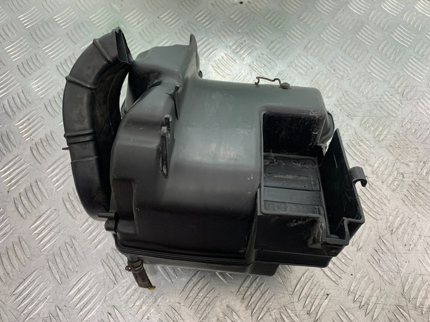 HONDA CB600 CB 600 HORNET AIRBOX  YEAR 1998-2002 (CMB1297)