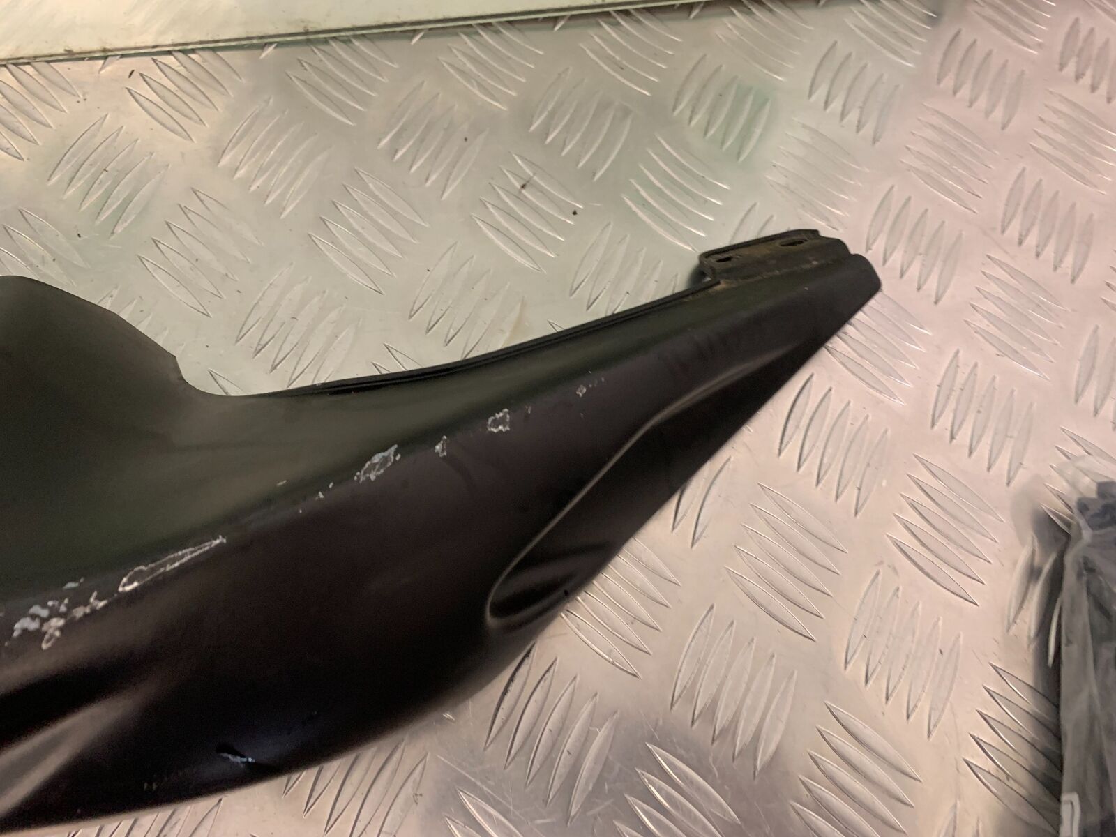 APRILIA RSV1000 R MILLE RIGHT SEAT PANEL  YEAR 2004-2009 (STOCK 977)