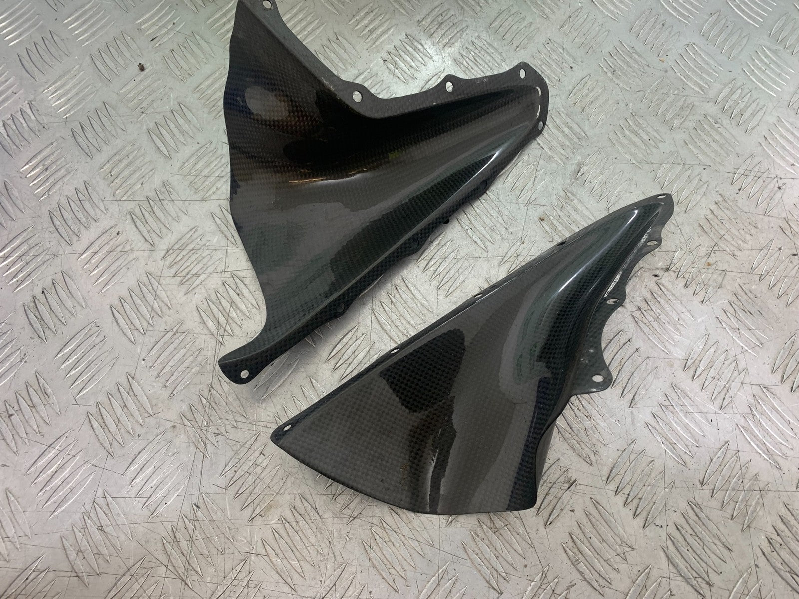 APRILIA RSV1000 R FACTORY LEFT & RIGHT CARBON AIR DUCTS   2004-09 (CMB1203)