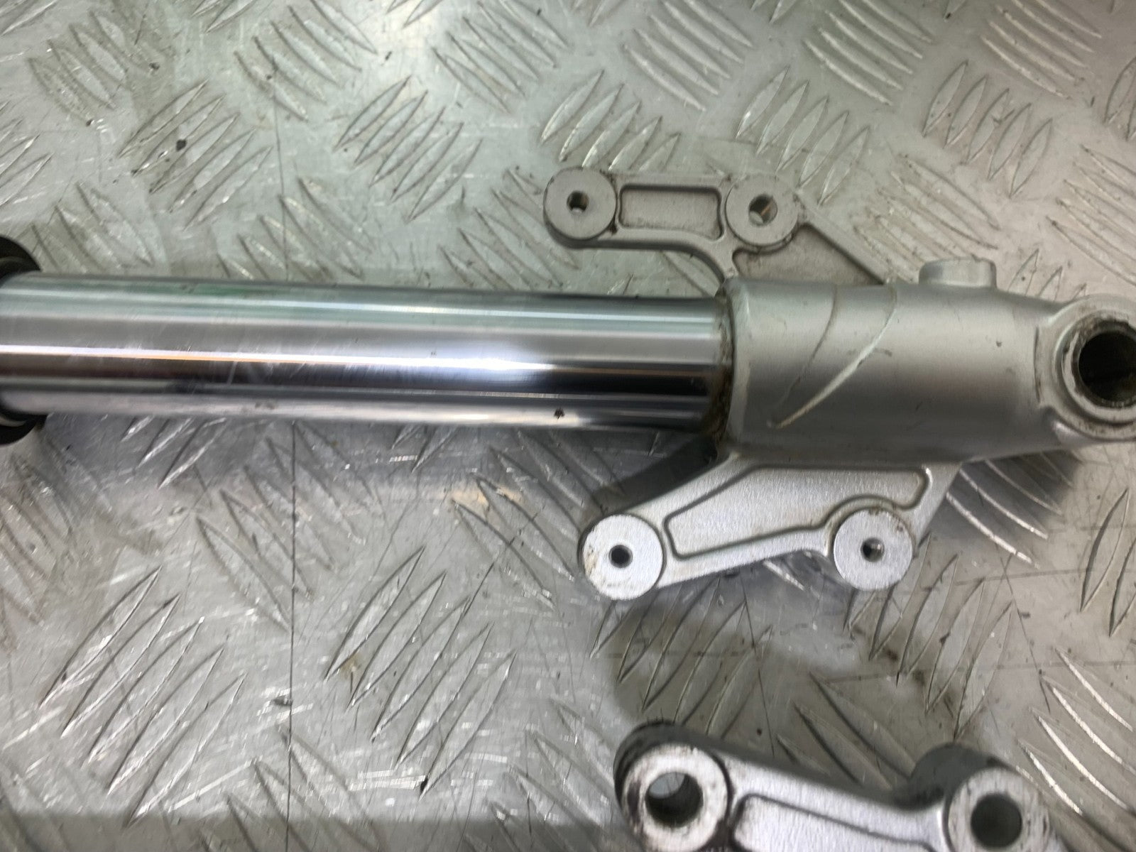 SINNIS TERRAIN 125 FORKS  YEAR 2017-2020 (CMB1241)