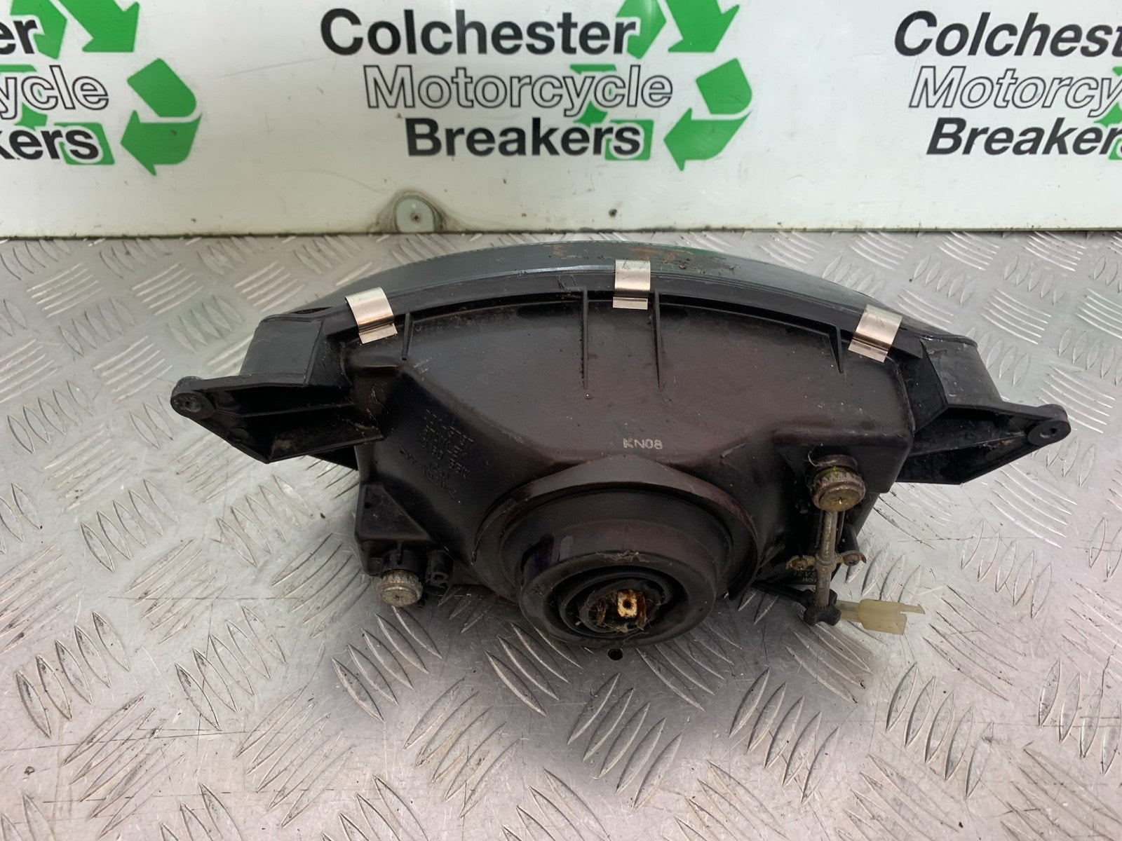 KAWASAKI ZZR1100 D HEADLIGHT    YEAR 1993-2001 (CMB1189)