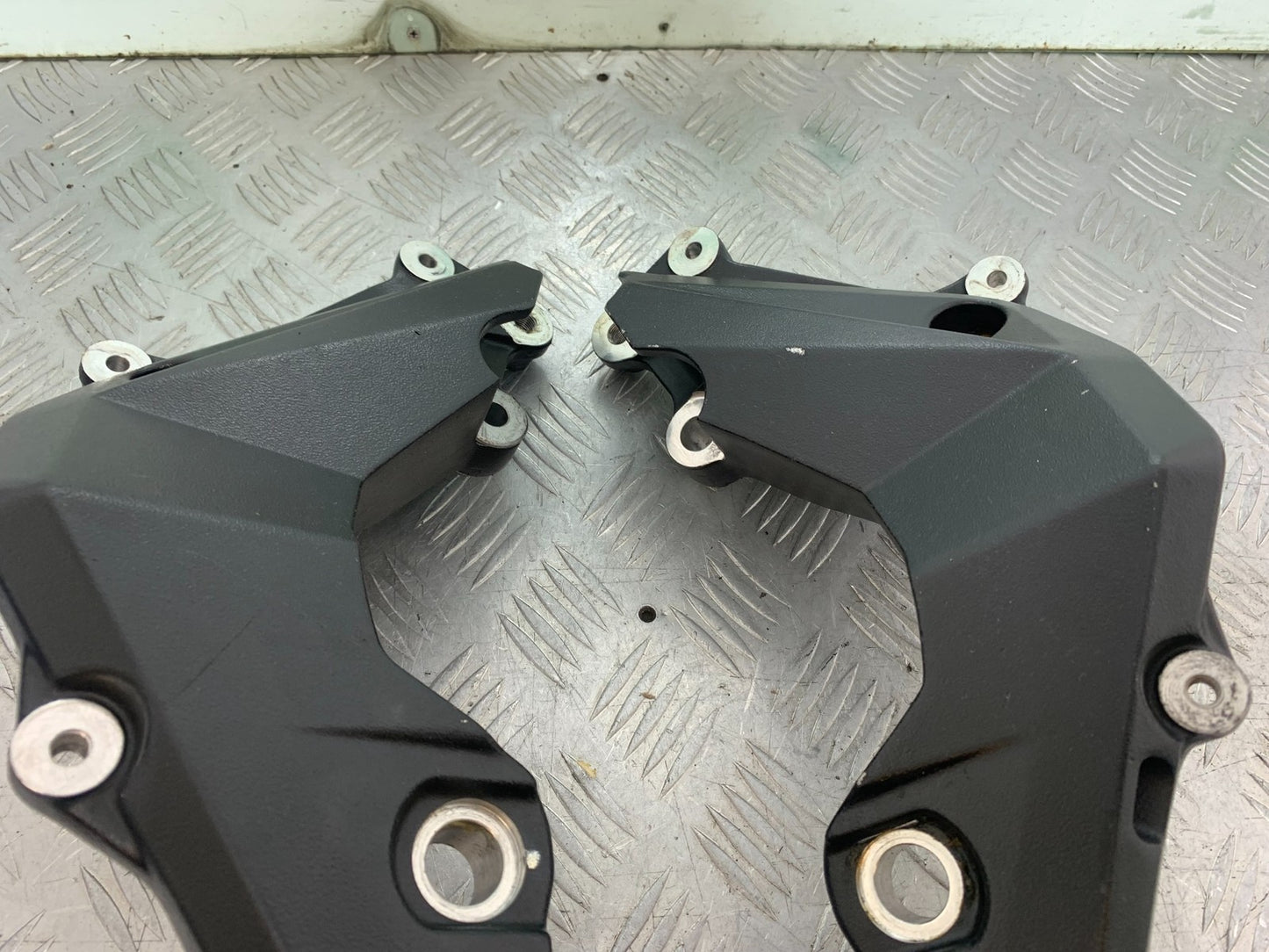 MV AGUSTA 675 F3 ENGINE BRACKETS  YEAR 2012-2016 (CMB1302)