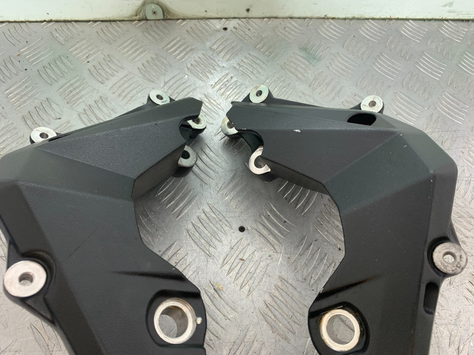 MV AGUSTA 675 F3 ENGINE BRACKETS  YEAR 2012-2016 (CMB1302)