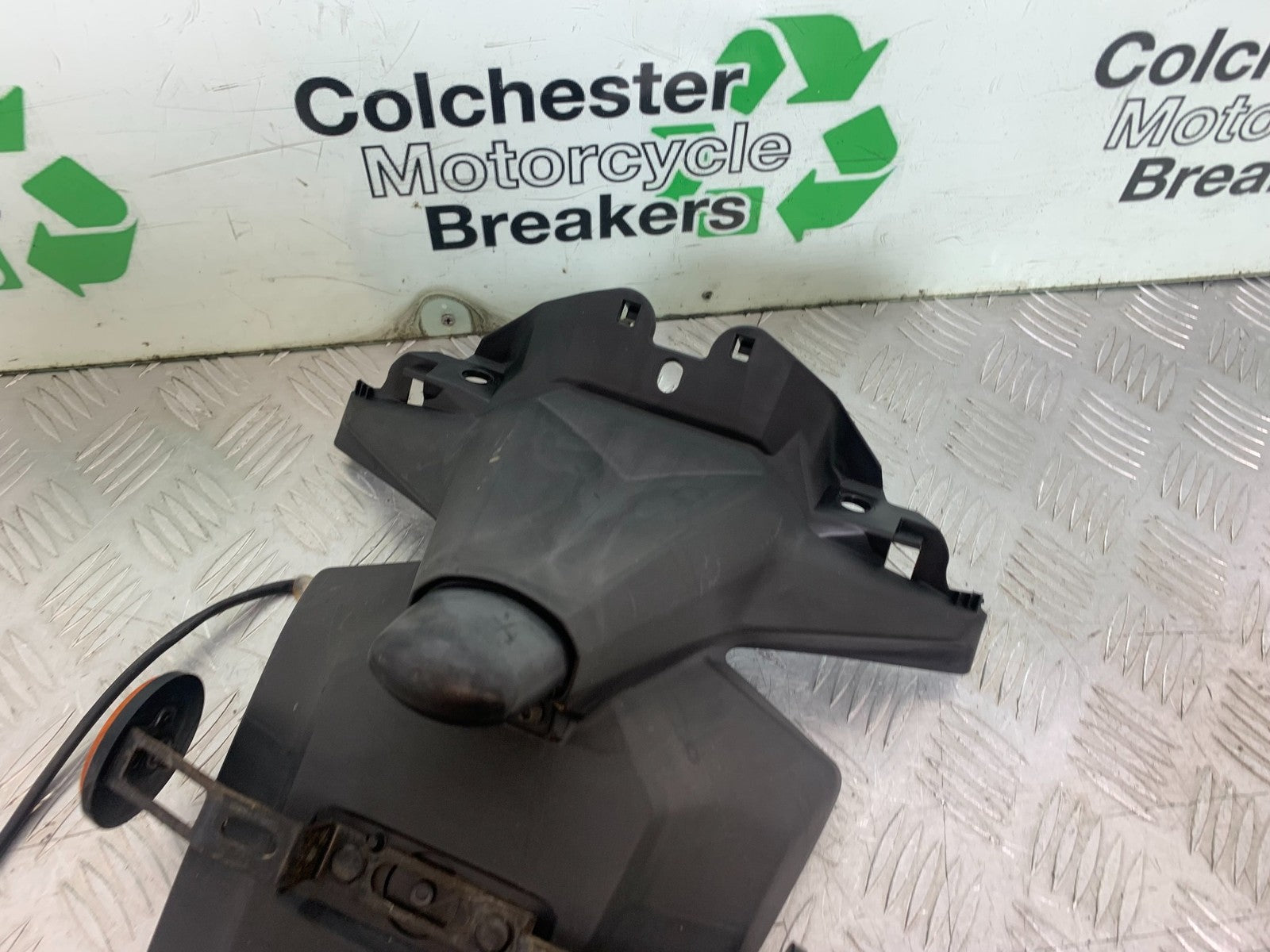 YAMAHA XMAX 300 REAR MUDGUARD   YEAR 2017-2020 (CMB1218)