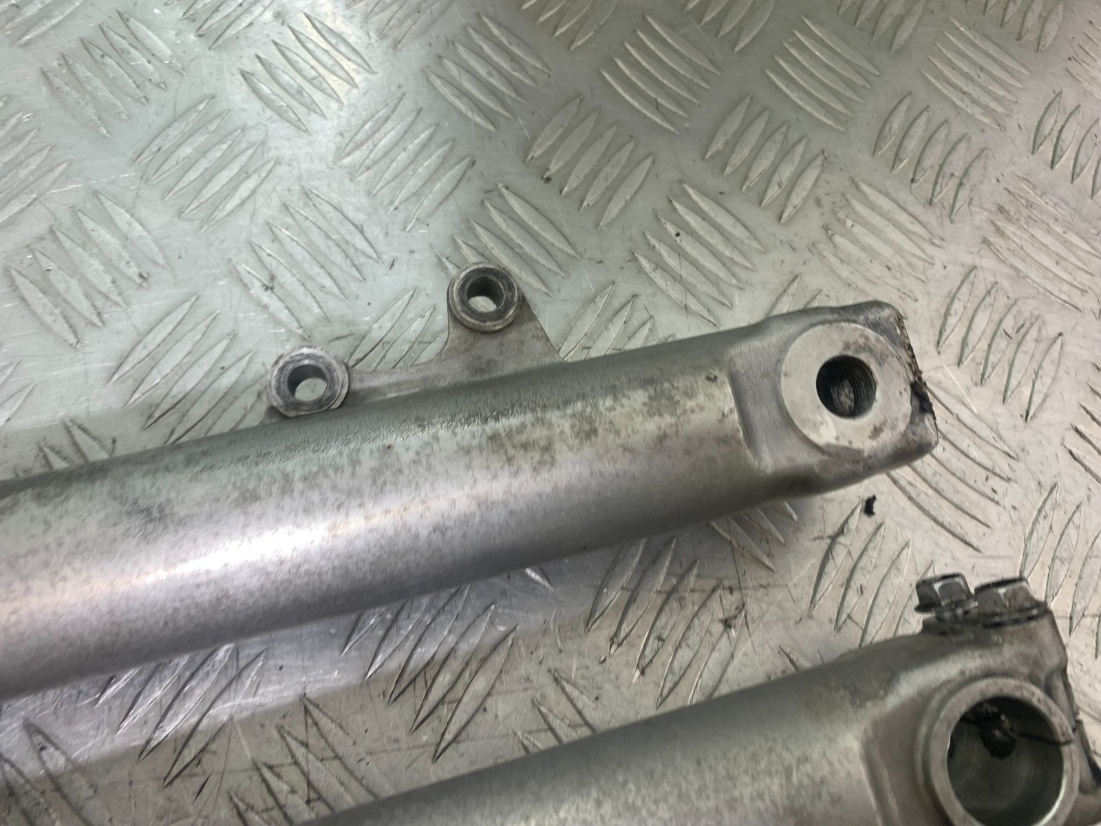 SUZUKI GSX750 INAZUMA FORKS (SOLD AS PARTS)  YEAR 1998-2003 (CMB1308)