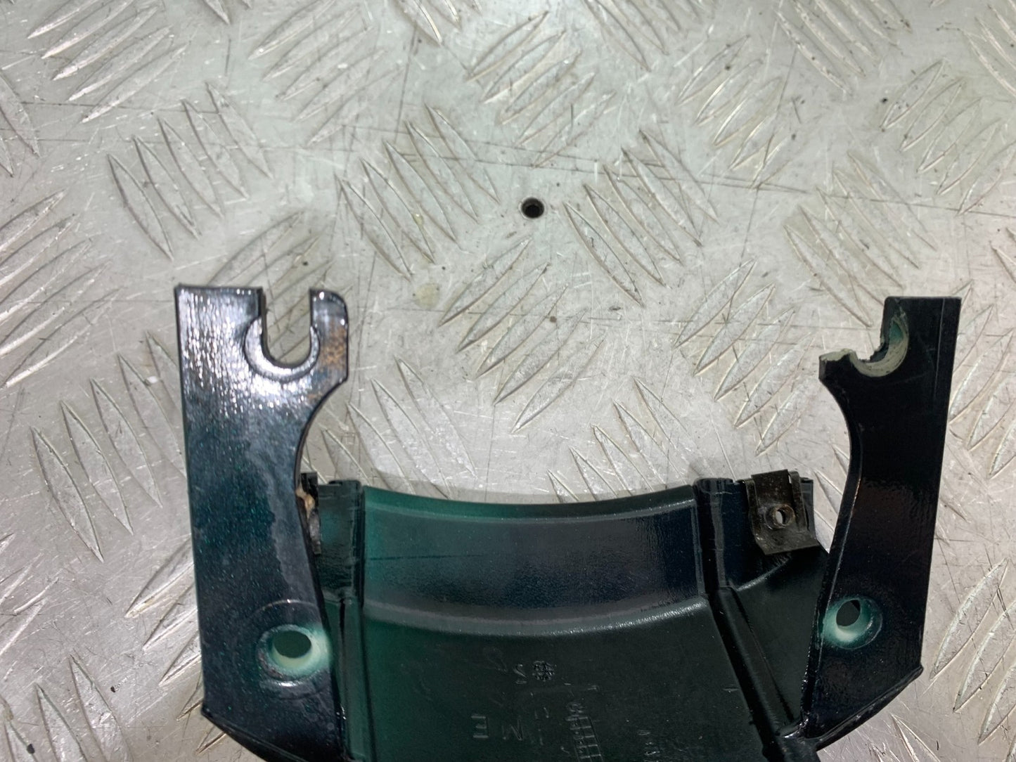 TRIUMPH 955i SPRINT ST TAIL PIECE JOINER  YEAR 1999-04 (CMB1230)