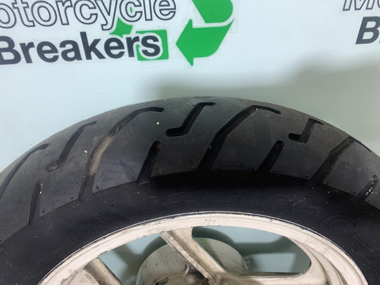 KAWASAKI GPZ600 GPZ 600 REAR WHEEL  YEAR 1988-90 (CMB1258)