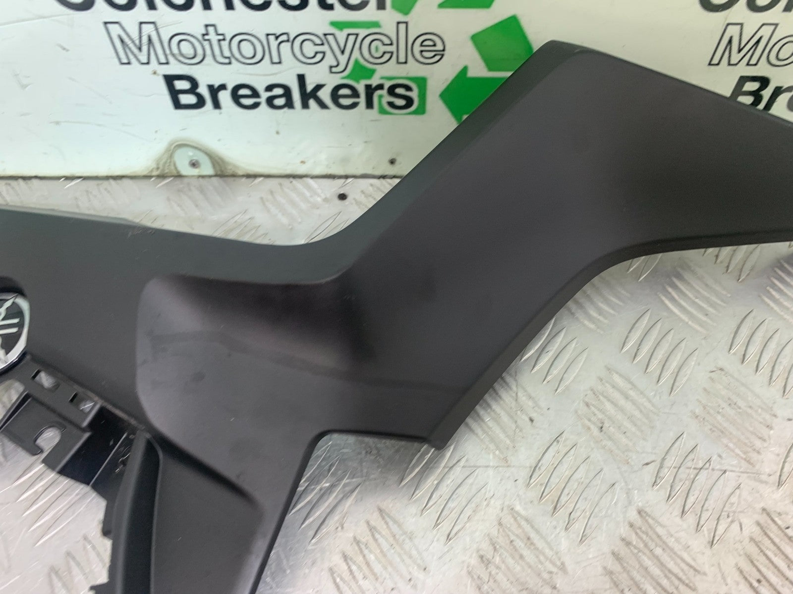 YAMAHA XMAX 300 SIDE INFILL PANEL  YEAR 2017-2020 (CMB1218)