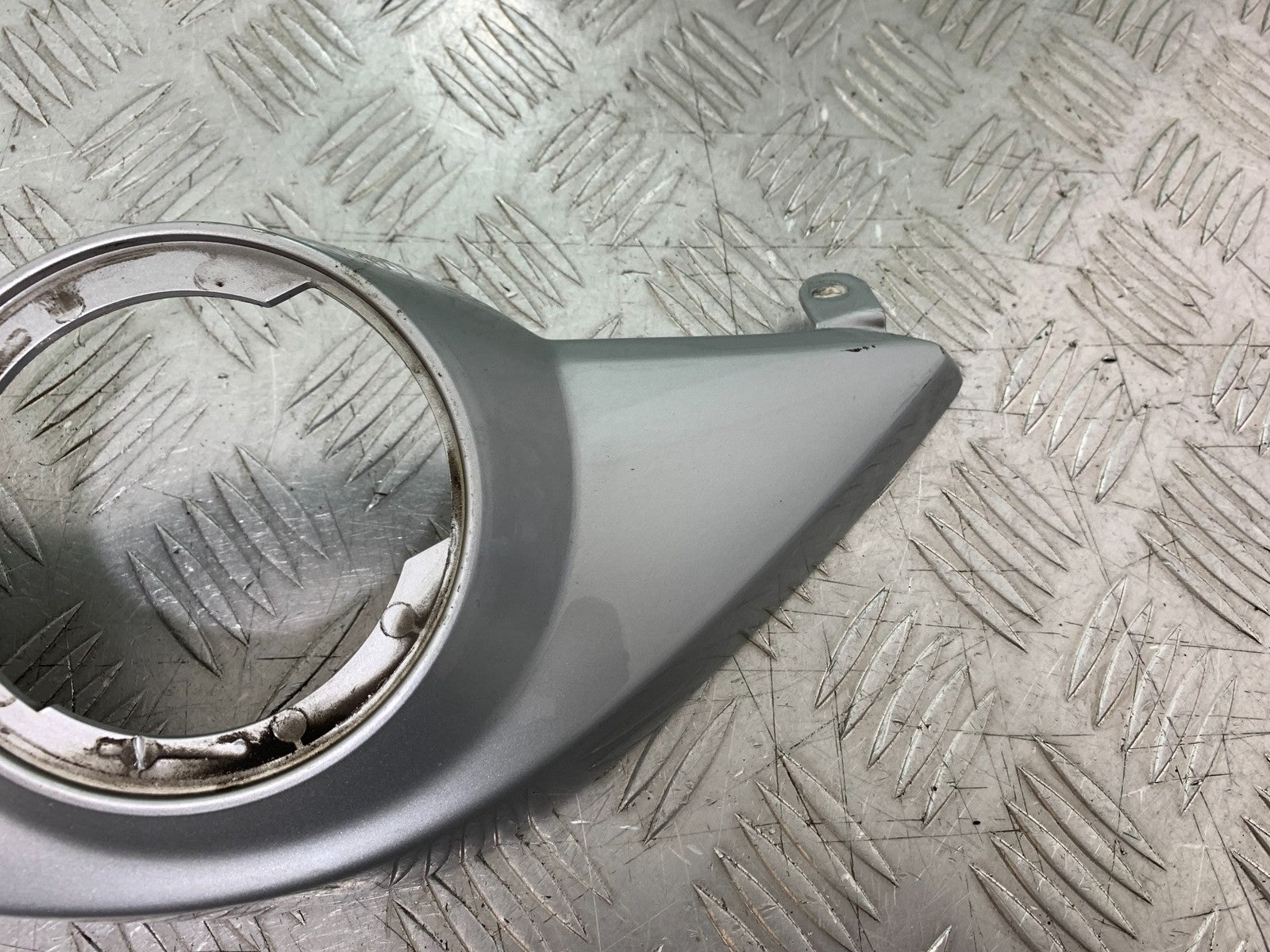 BMW F800 GT RIGHT SEAT PANEL  YEAR 2013-2017 (CMB1248)