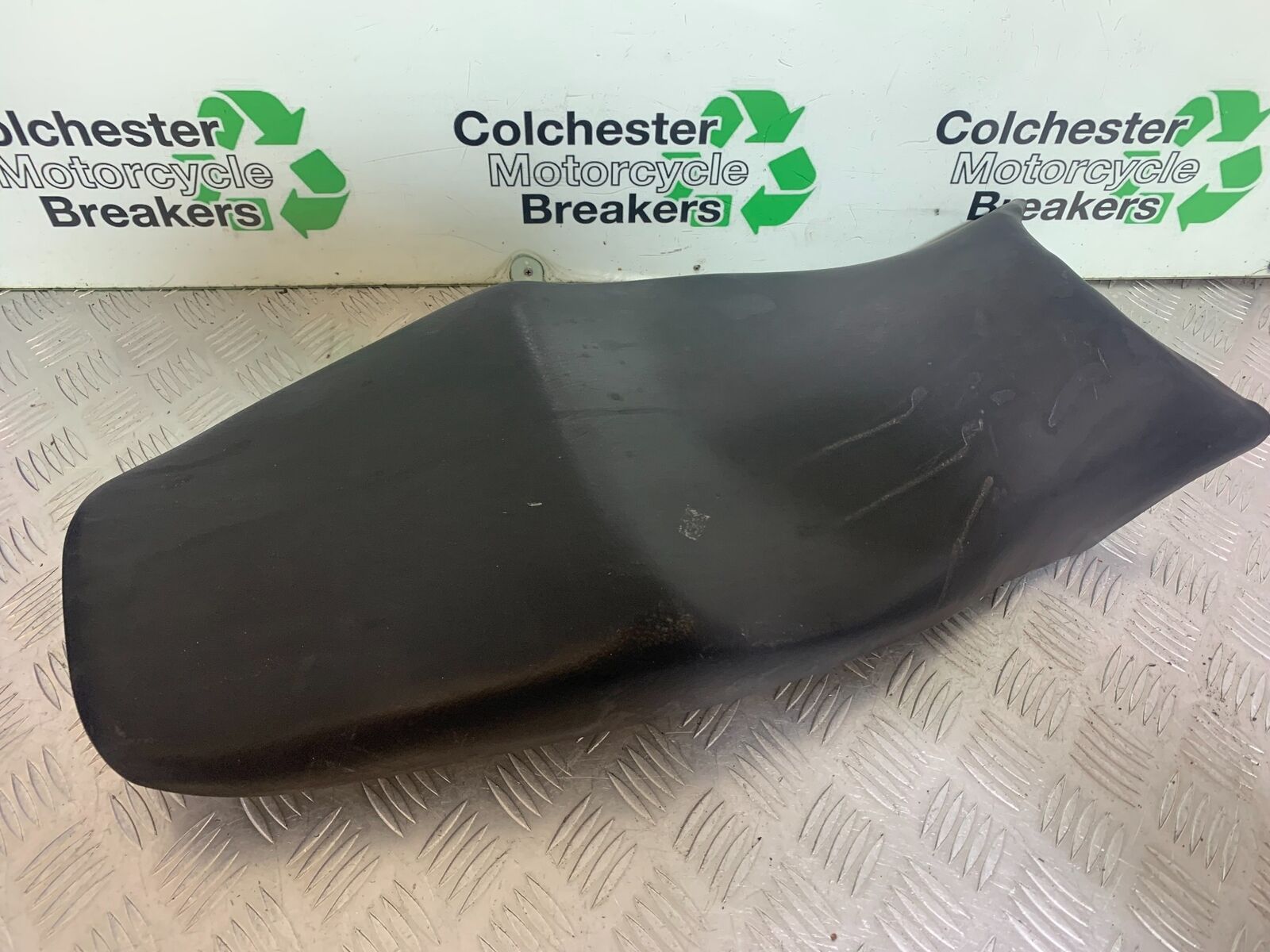 YAMAHA YZF600 YZF 600 THUNDERCAT SEAT  1996-2003 (CMB1134)