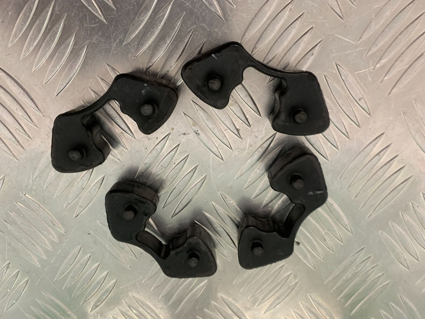 KAWASAKI ZX9R ZX9 C CUSH DRIVE RUBBERS   YEAR 1998-99 (STOCK 957)