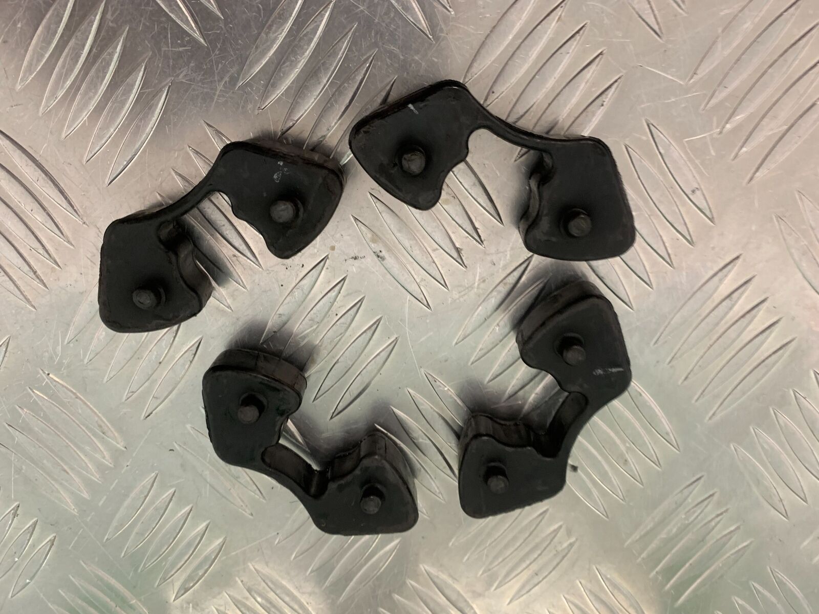KAWASAKI ZX9R ZX9 C CUSH DRIVE RUBBERS   YEAR 1998-99 (STOCK 957)