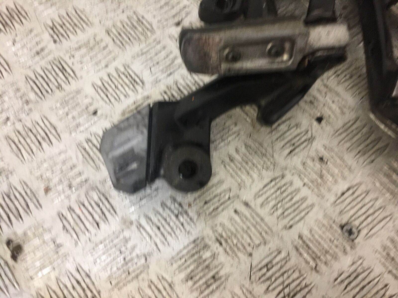 KAWASAKI GTR1400 GTR 1400 REAR HANGERS AND PEGS  YEAR 2010 (STOCK 716)
