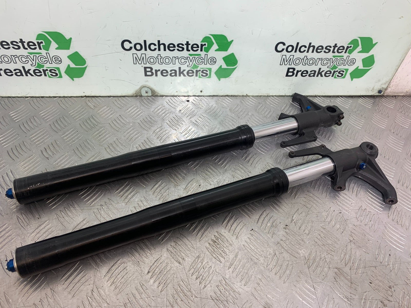 TRIUMPH 675 STREET TRIPLE R FORKS  YEAR 2013 - 2016 (CMB1221)