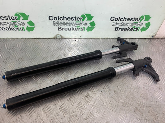 TRIUMPH 675 STREET TRIPLE R FORKS  YEAR 2013 - 2016 (CMB1221)