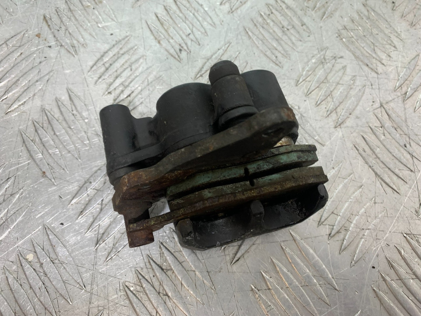 PIAGGIO VESPA GT125 L FRONT BRAKE CALIPER YEAR 2003 (CMB1300)