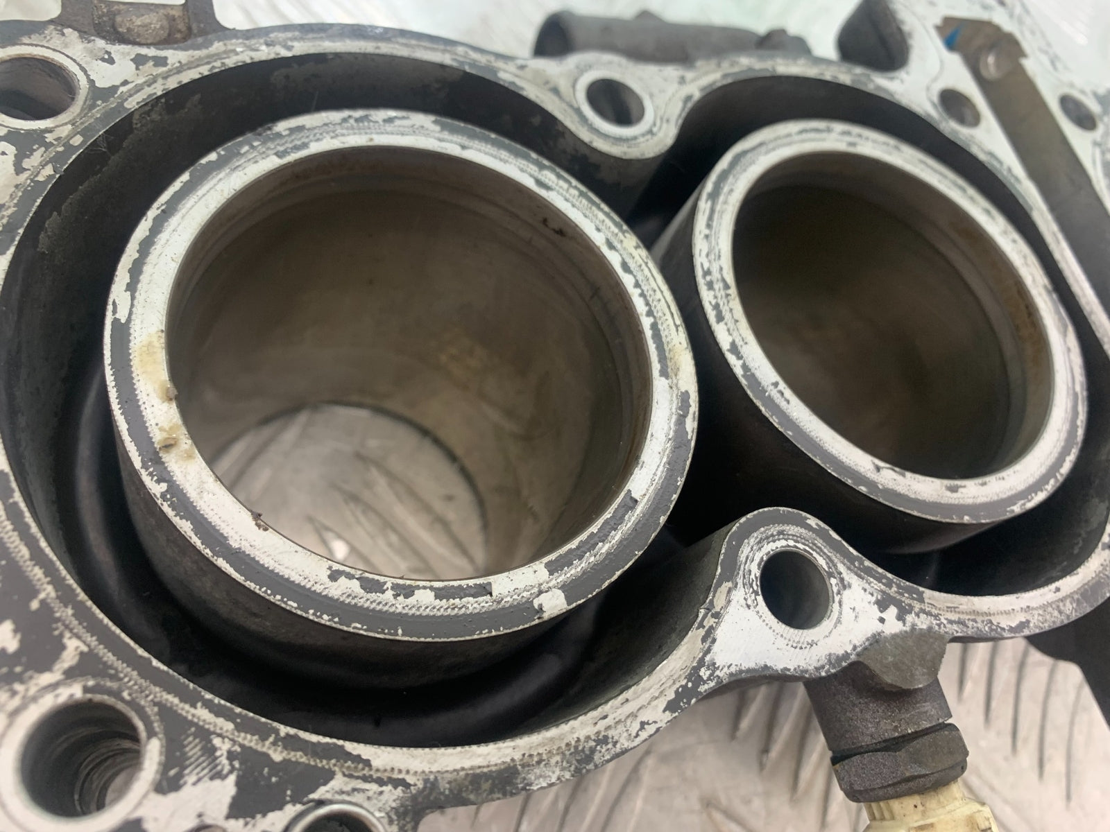 SUZUKI GSF650 GSF 650 BARRELS  YEAR 2007-2009  (CMB1161)