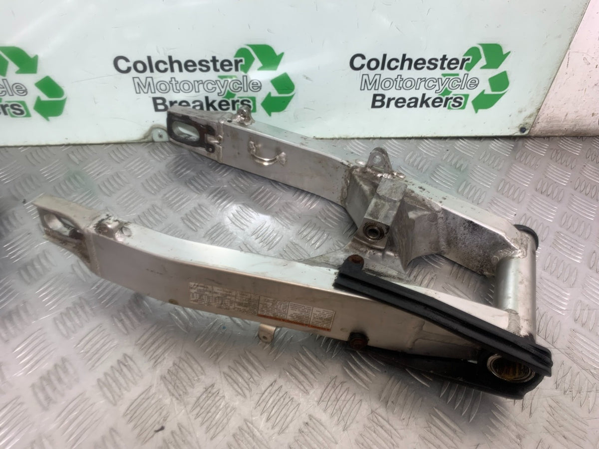 SUZUKI GSXR600 GSXR 600 K1 K2 K3 SWINGARM  1999-03 (CMB1284)