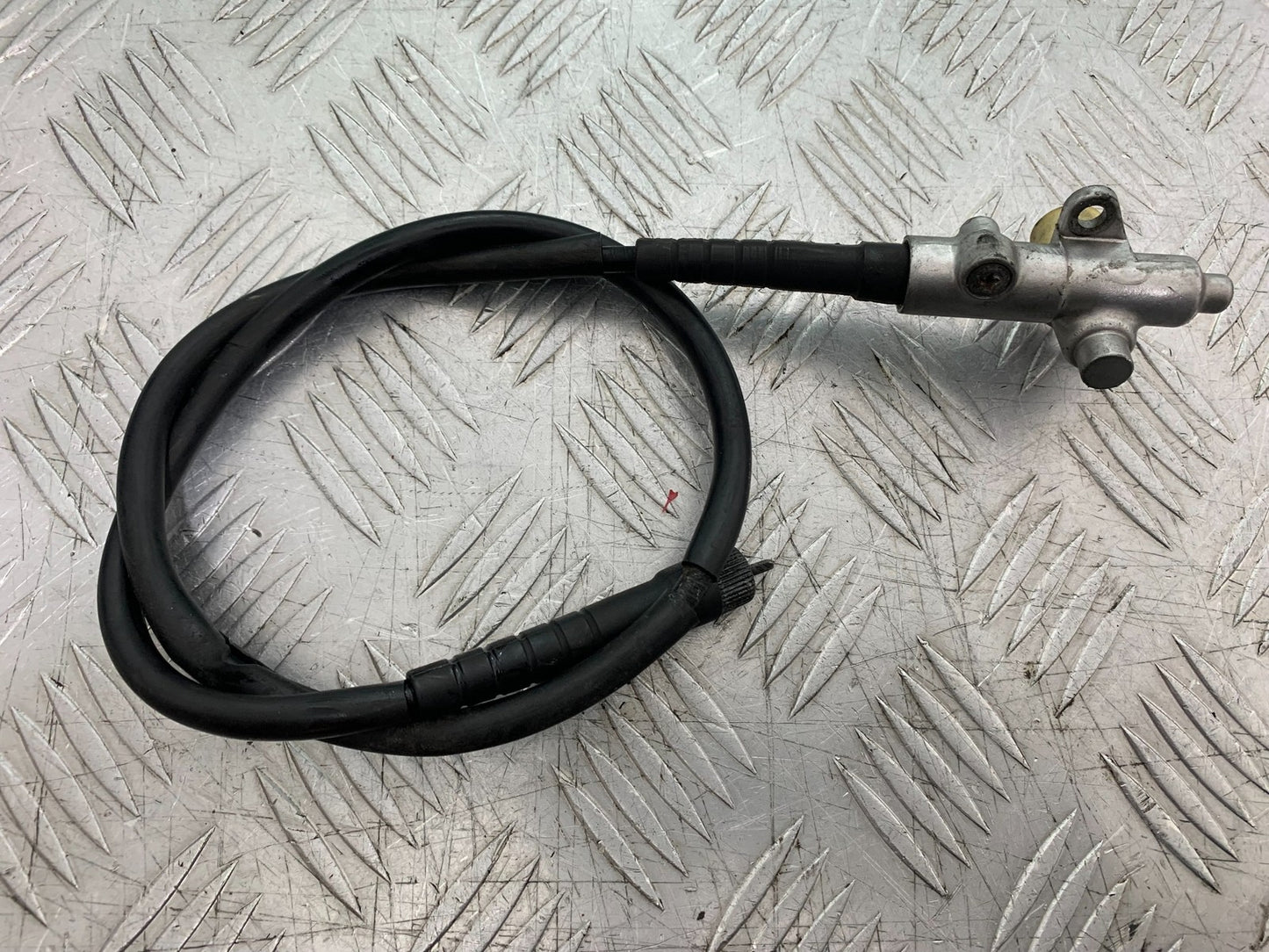 HONDA CB600 CB 600 HORNET SPEEDO DRIVE AND CABLE    YEAR 1998-2002 (CMB1297)