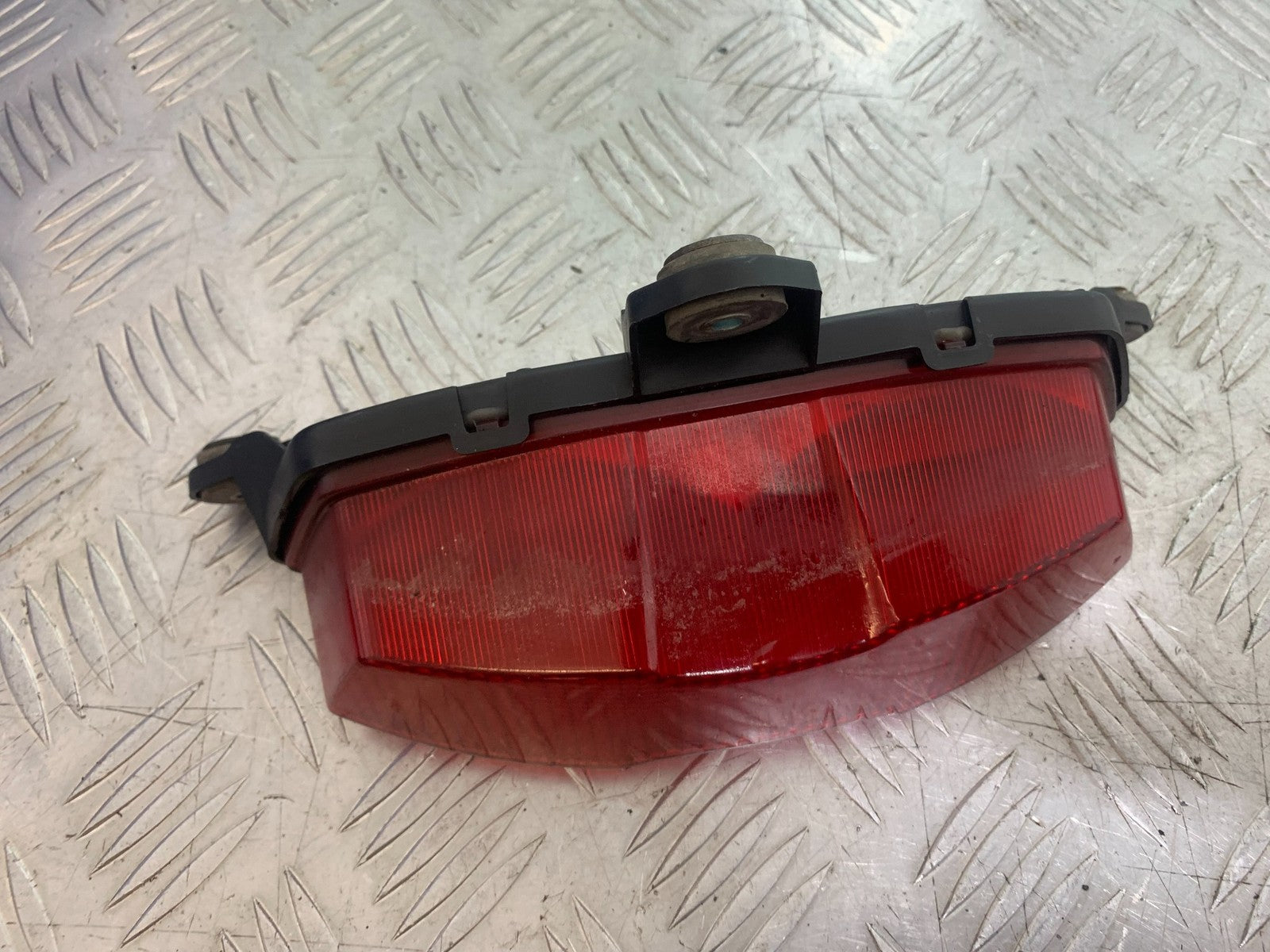 KAWASAKI ZX6R ZX6 F REAR LIGHT   YEAR 1995-1997 (CMB1169)